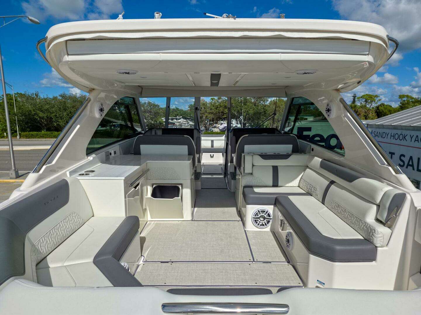 2025 Regal LX36 - Image 10