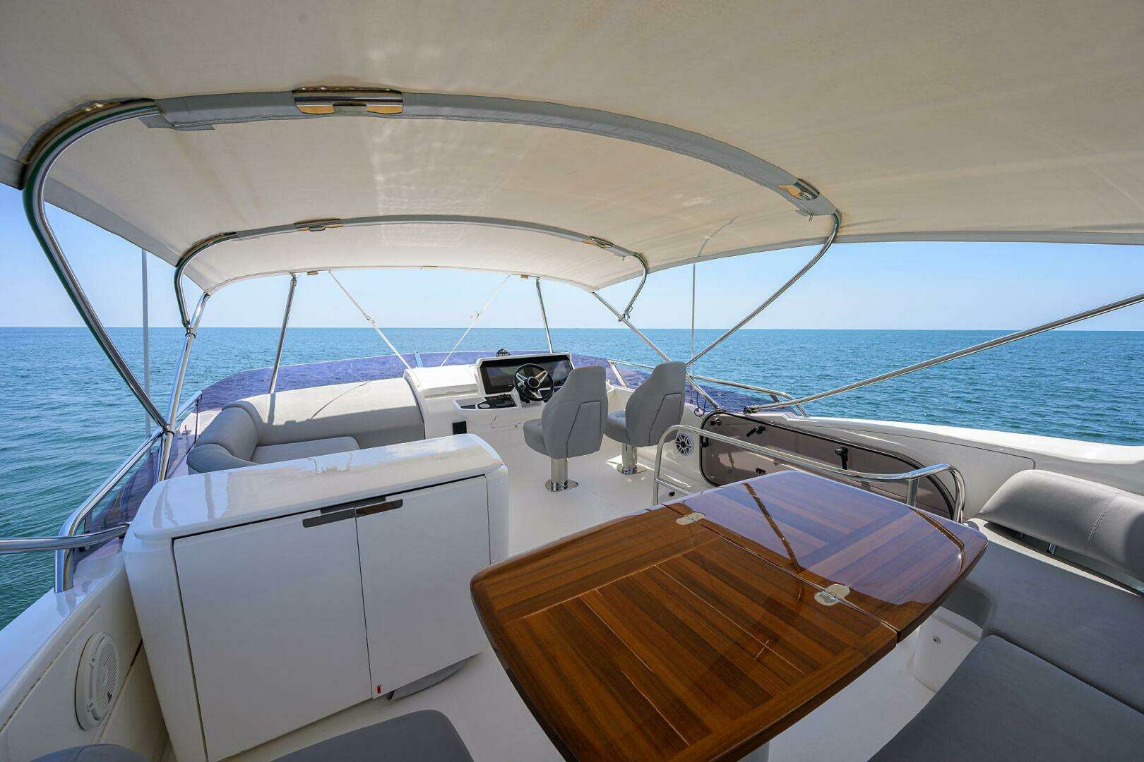 2018 Princess F49 - Image 22