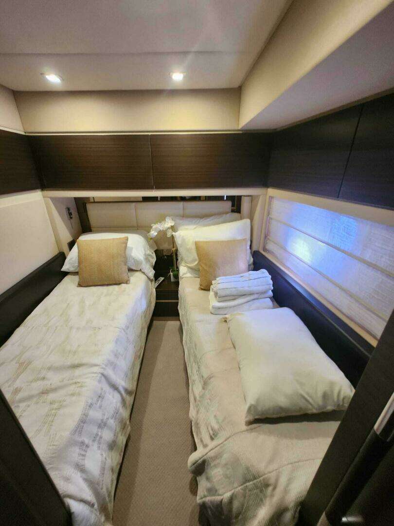 2014 Azimut Flybridge - Image 92