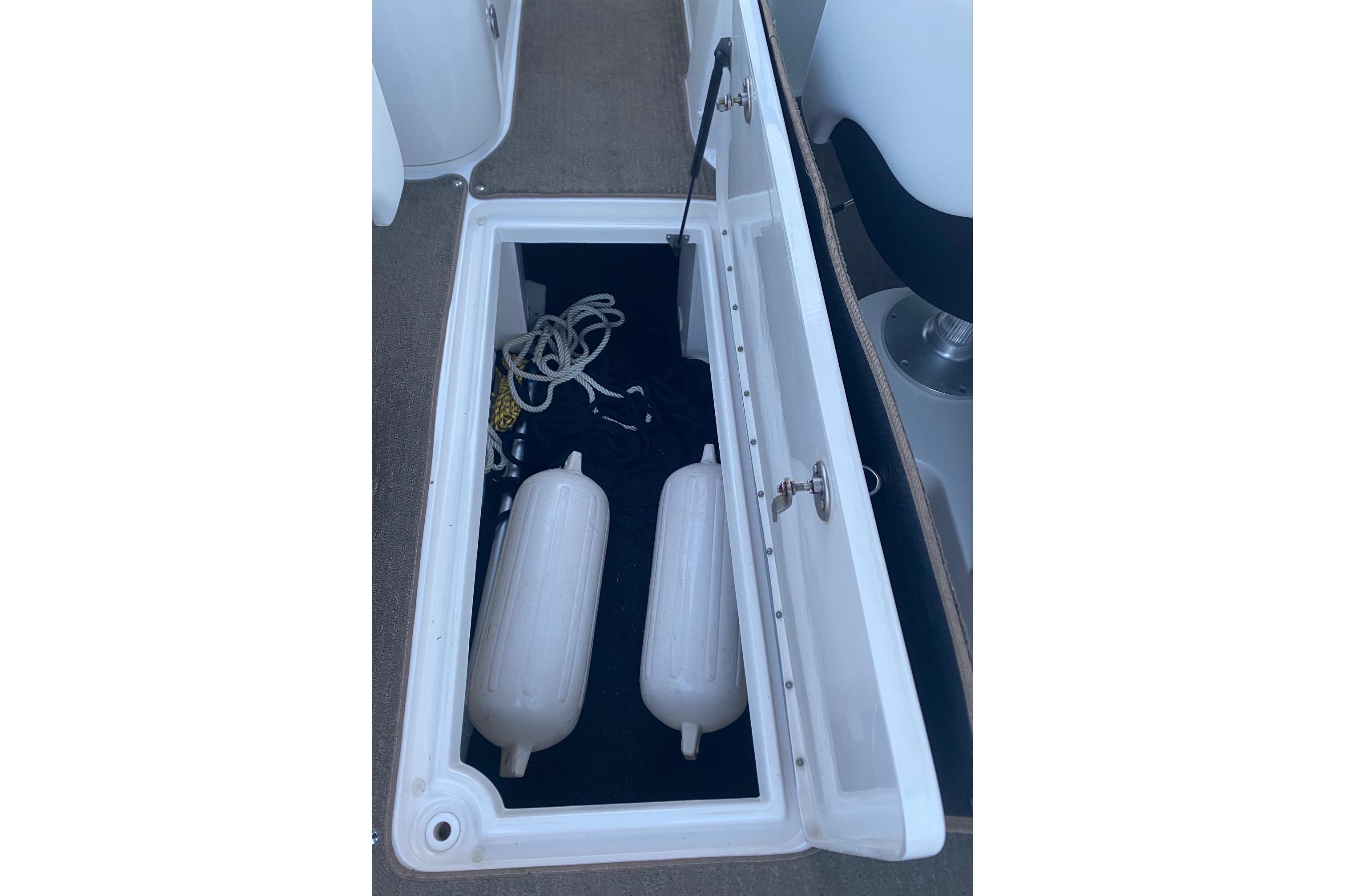 2014 Sea Ray 280 Sundeck - 30