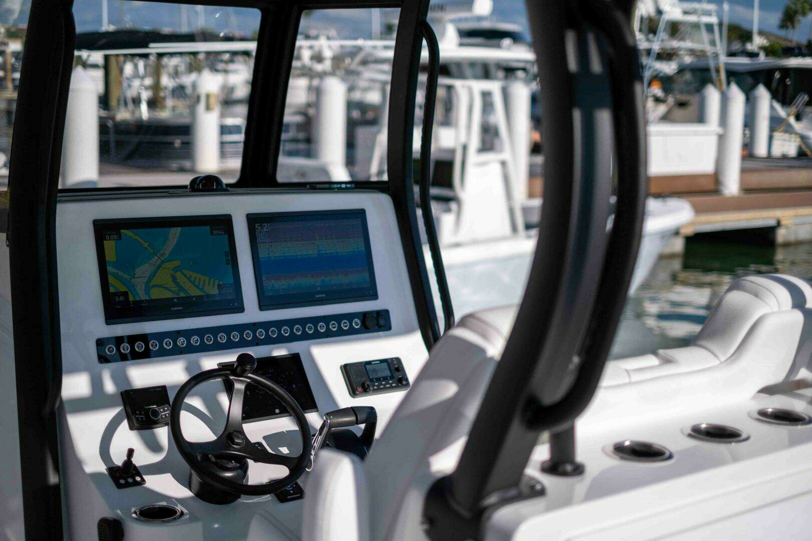 2026 Reef Runner 340 - Image 7