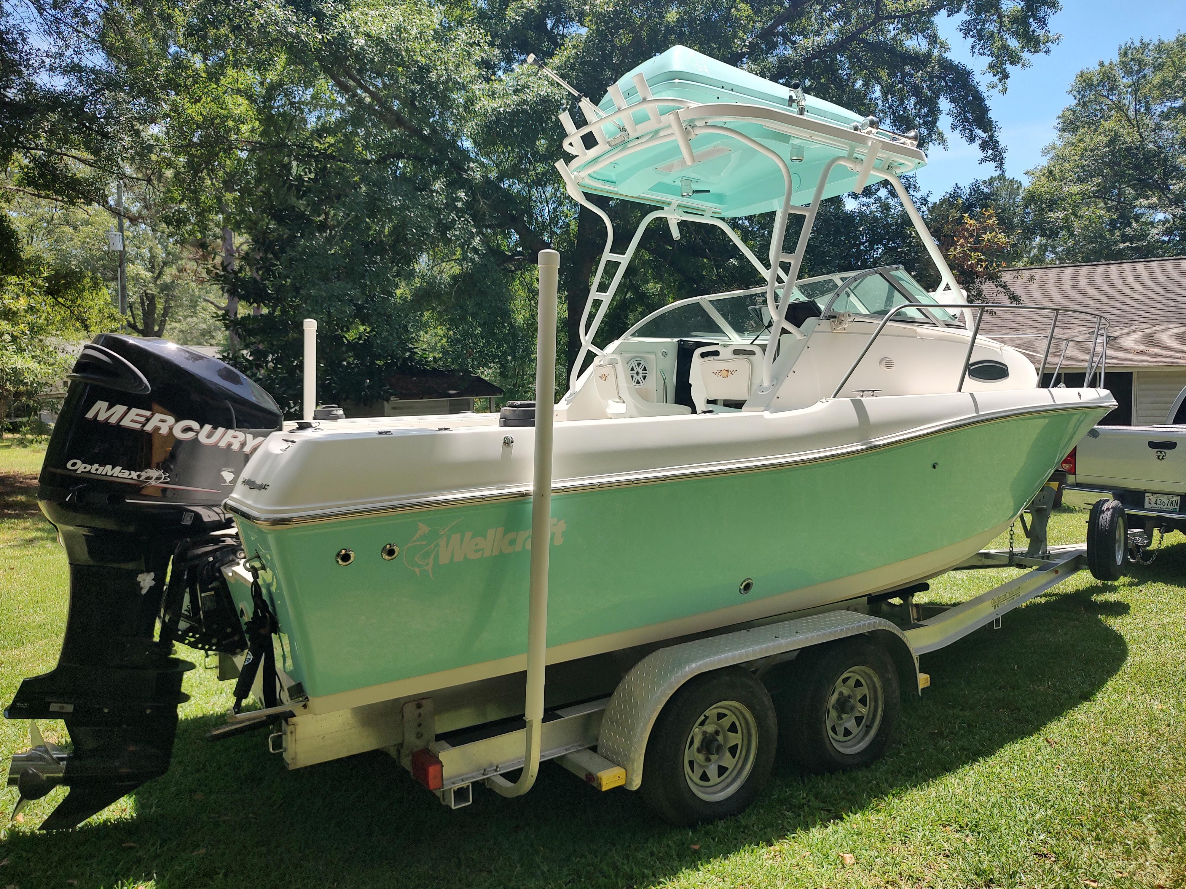 2001 Wellcraft 24 Walkaround - 7