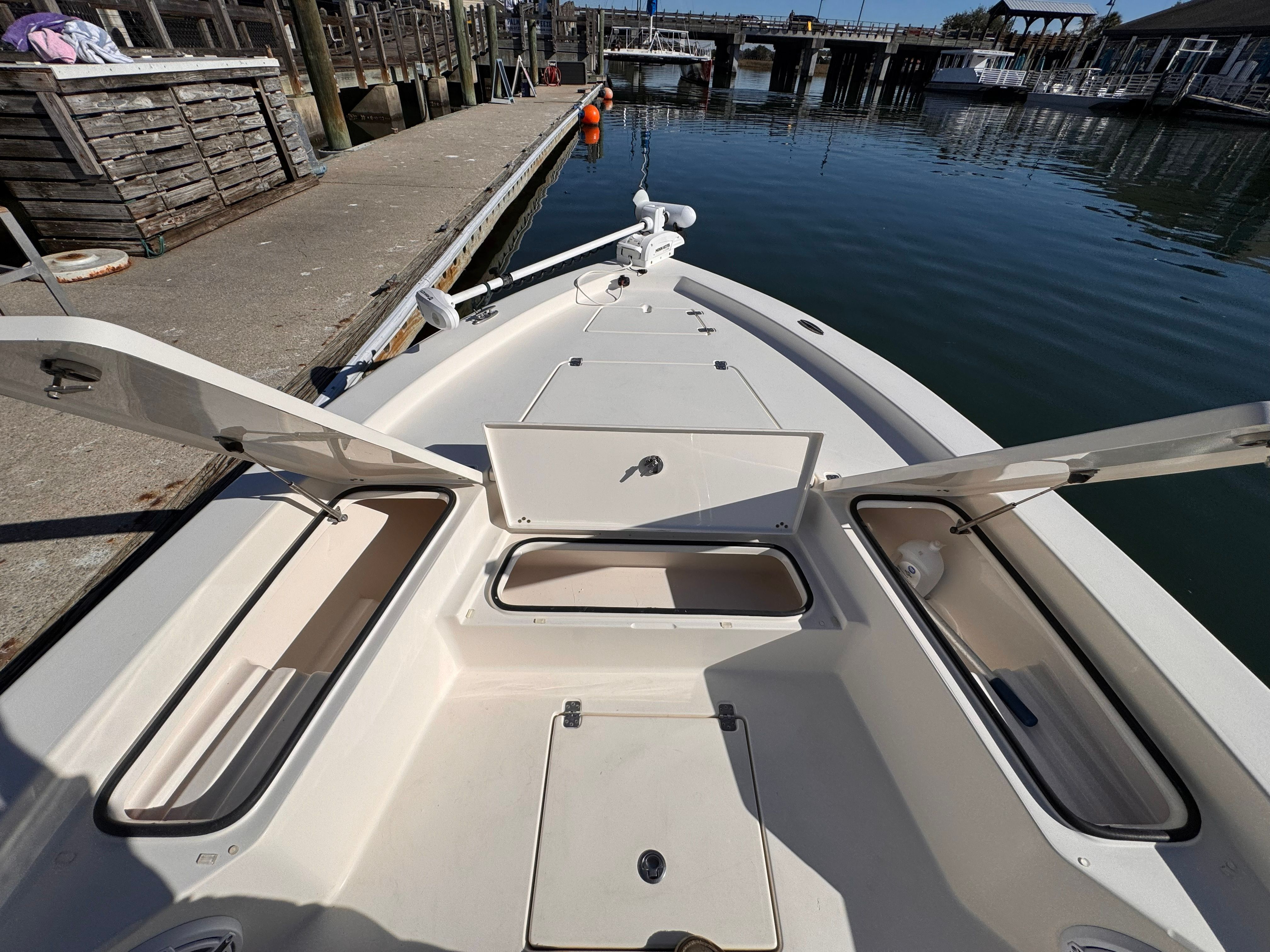 2018 Avenger AV26 - 11