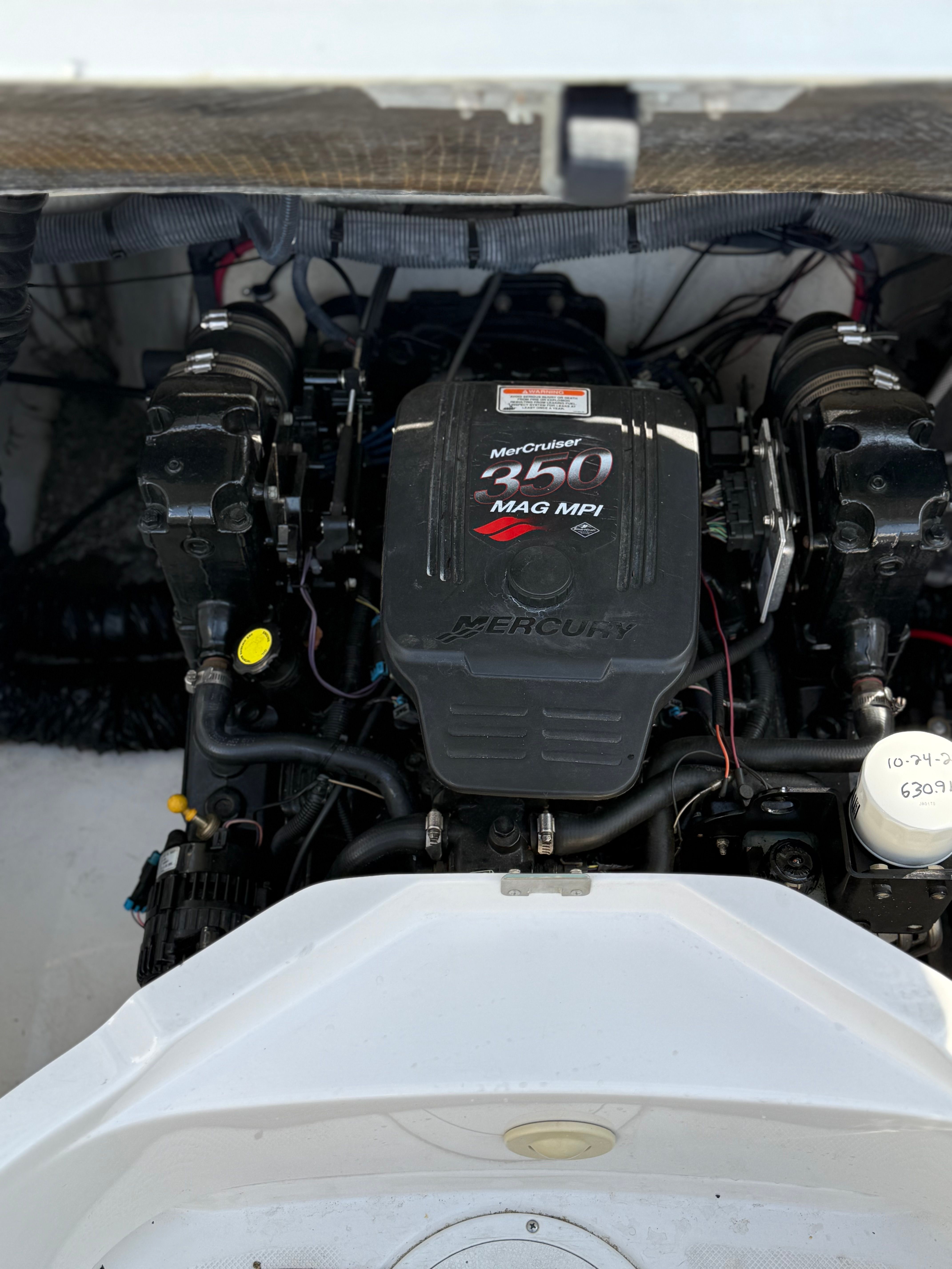 2007 Regal 2400 Bowrider engine, MerCruiser 350 MAG MPI, detailed view.