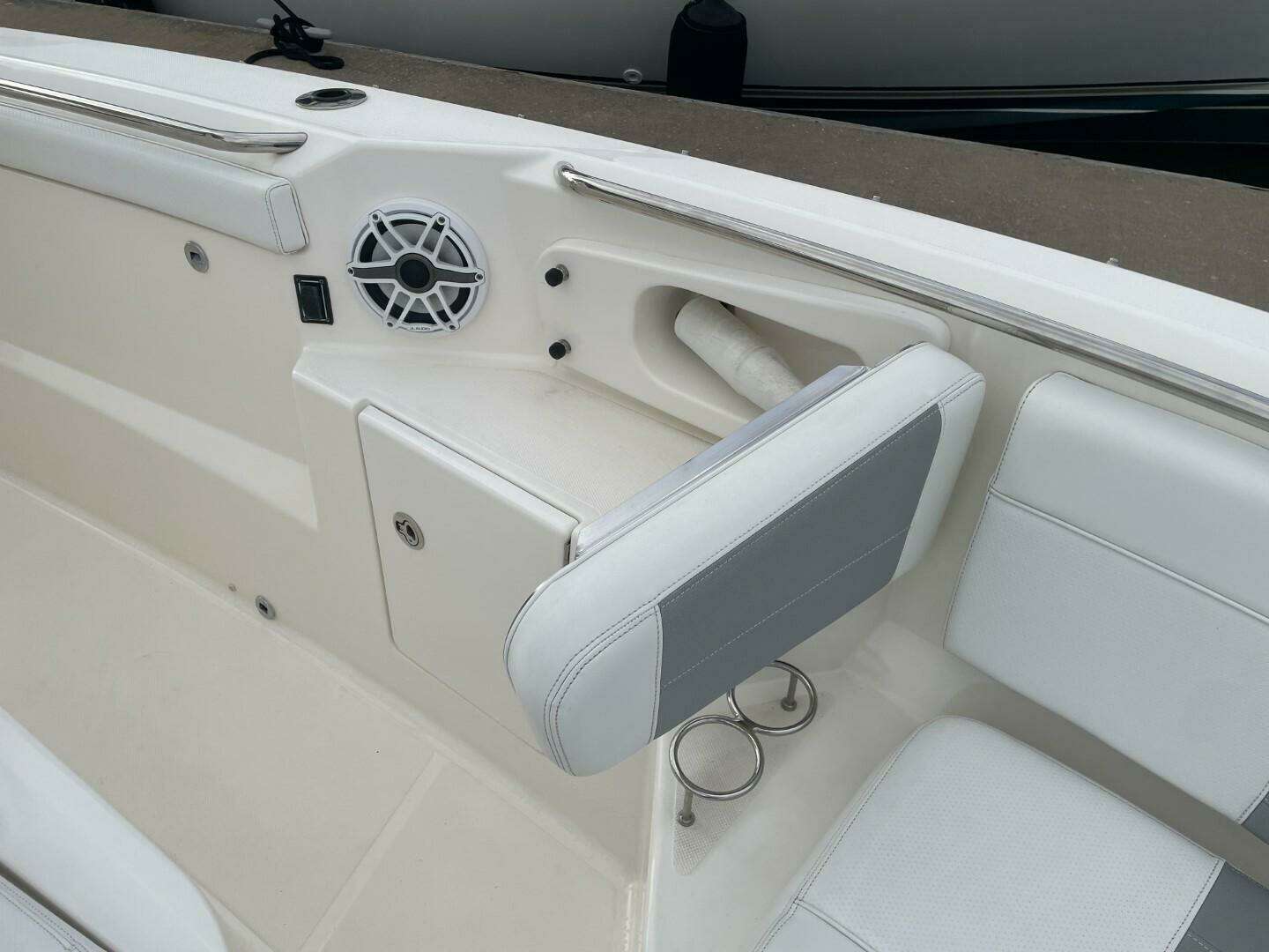 2021 Pursuit S 328 Sport - Image 6