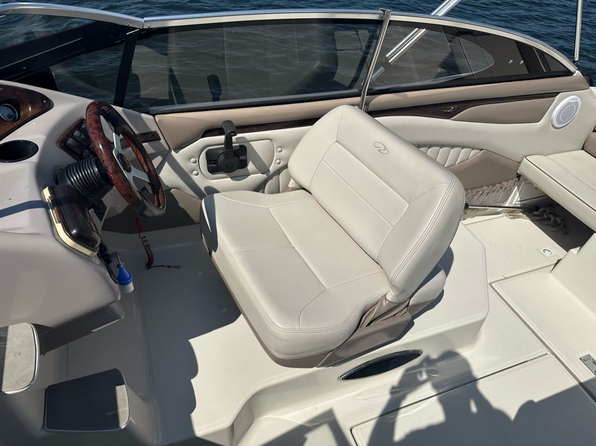 2001 Regal 2550 LSC - 6