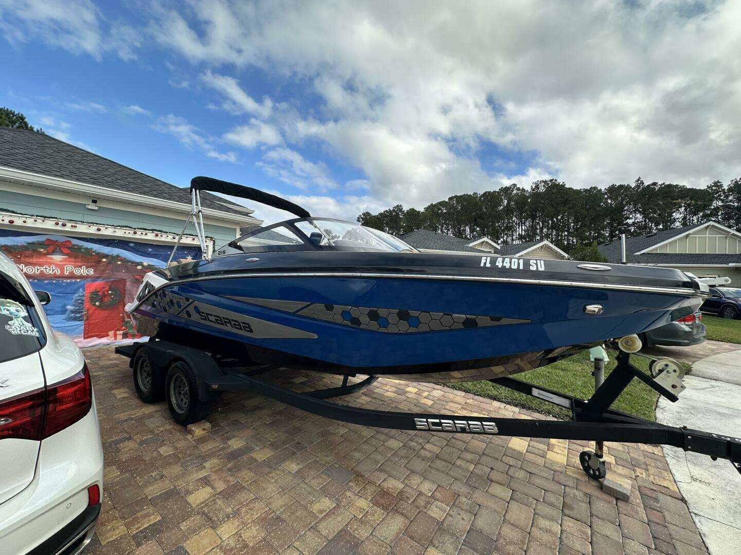 2021 Scarab 215 - Image 12