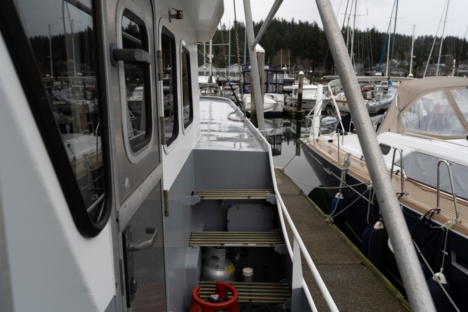 1997 Custom Steel Trawler 43 - Image 9