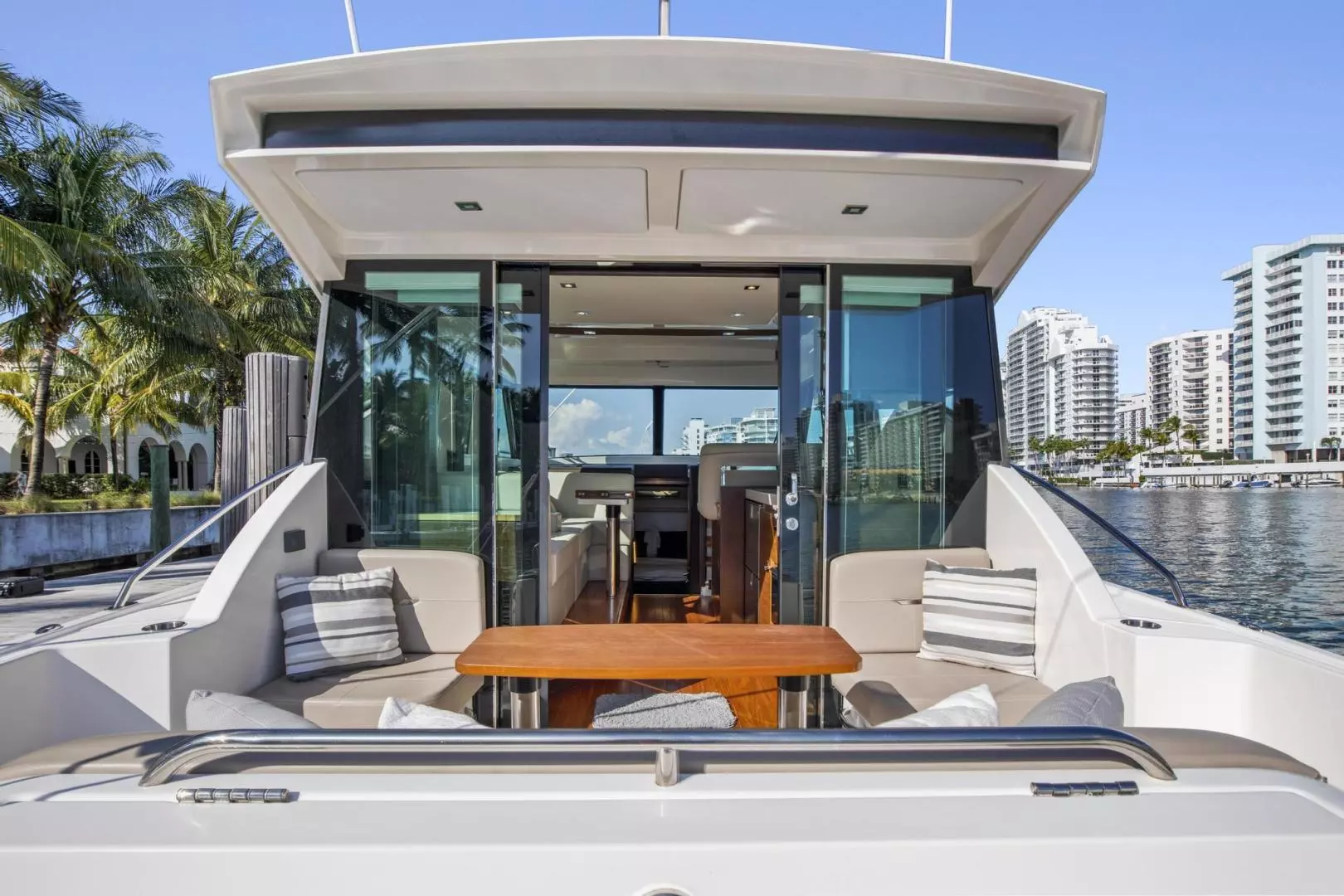 2018 Tiara Yachts 39 Coupe - Image 14