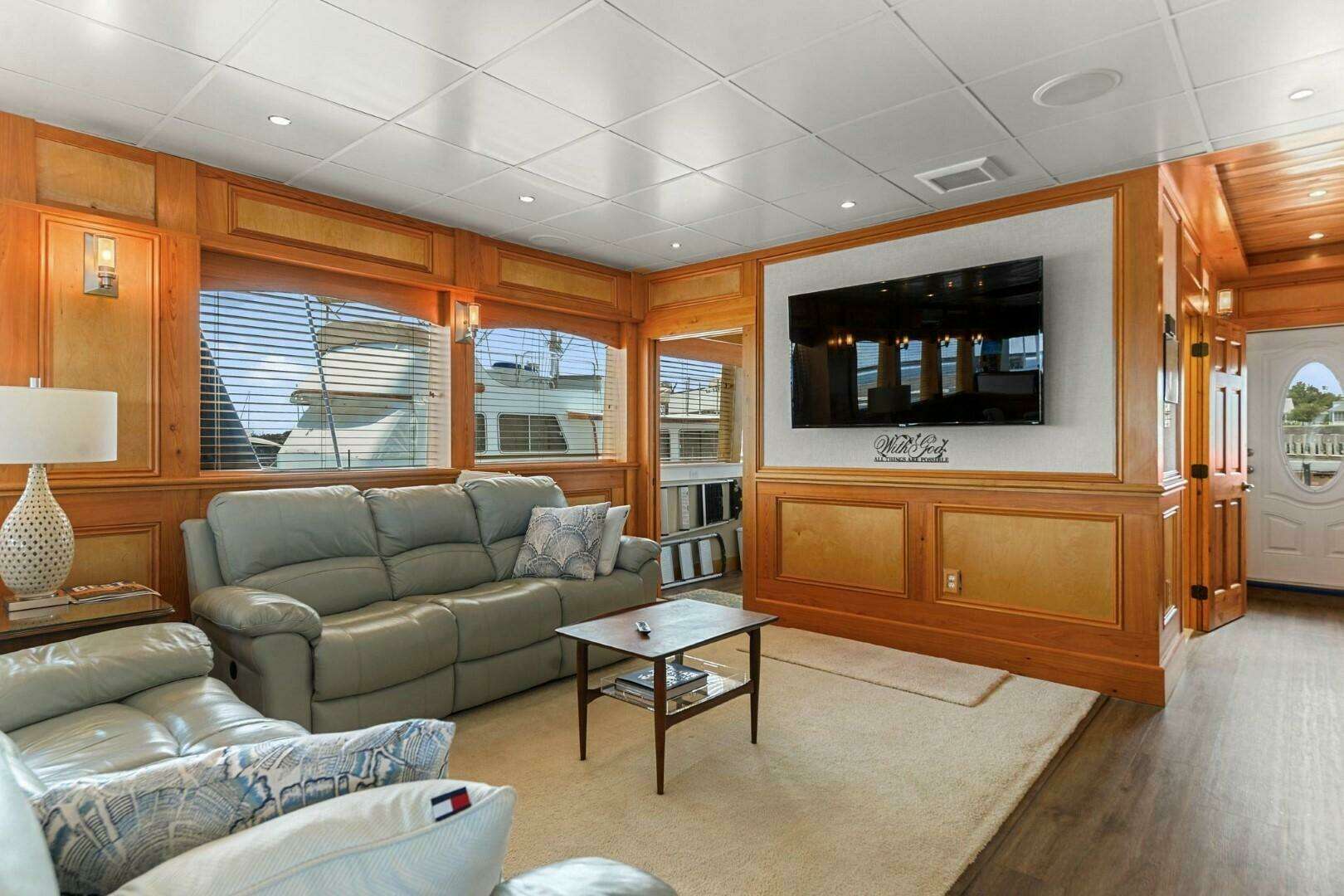 2018 Avenger Luxury Catamaran Coastal Cruiser - Image 8