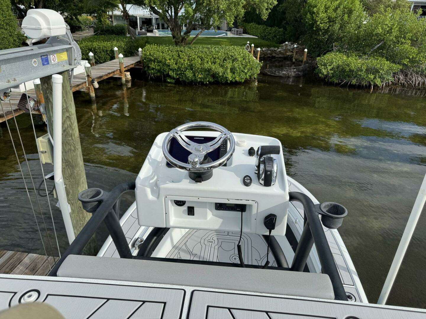 2021 Yellowfin 26 Hybrid - Image 29