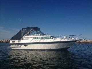 1988 Baha Cruisers 260 Express Cruiser