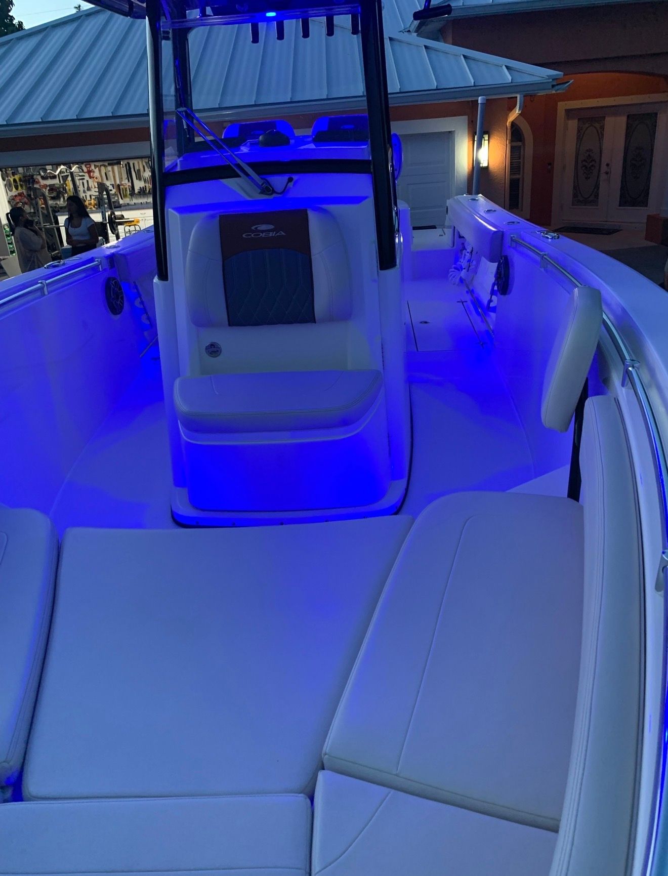 2020 Cobia 280 Center Console - 23