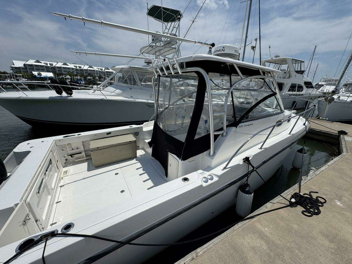 2011 Boston Whaler 305 Conquest - Image 4