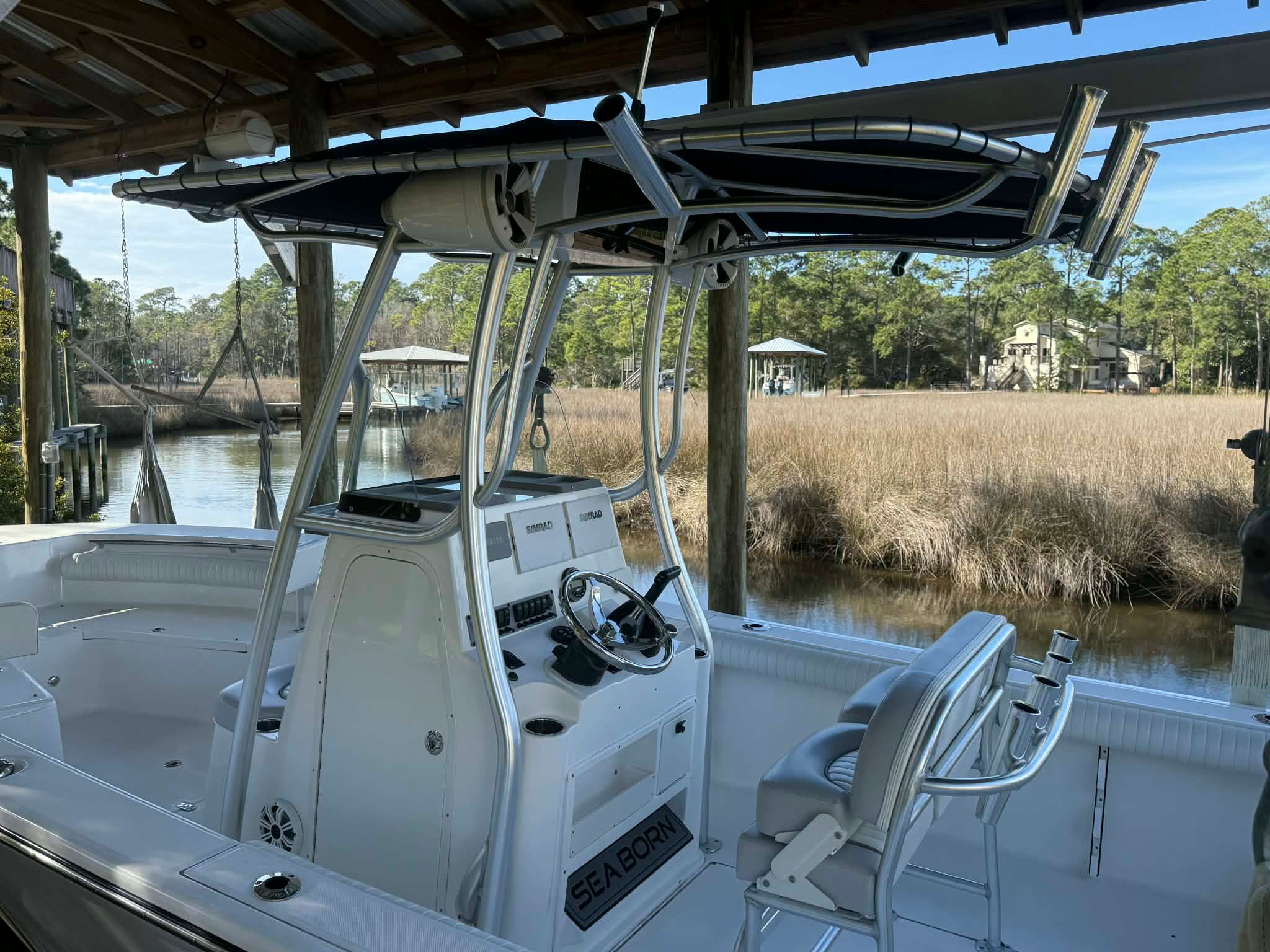 2018 Sea Born LX24 Center Console - 11