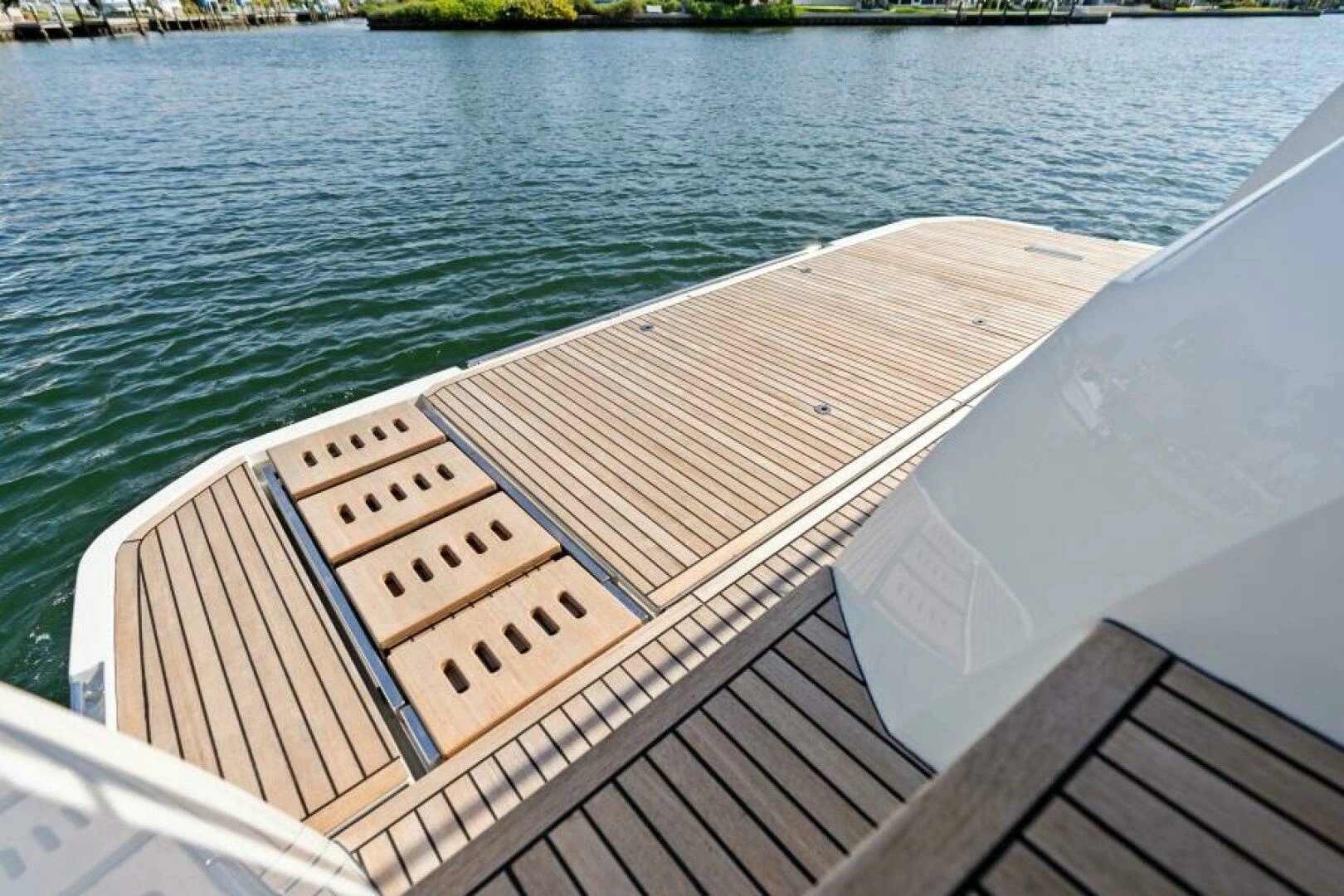 2020 Prestige 520 Flybridge - Image 5