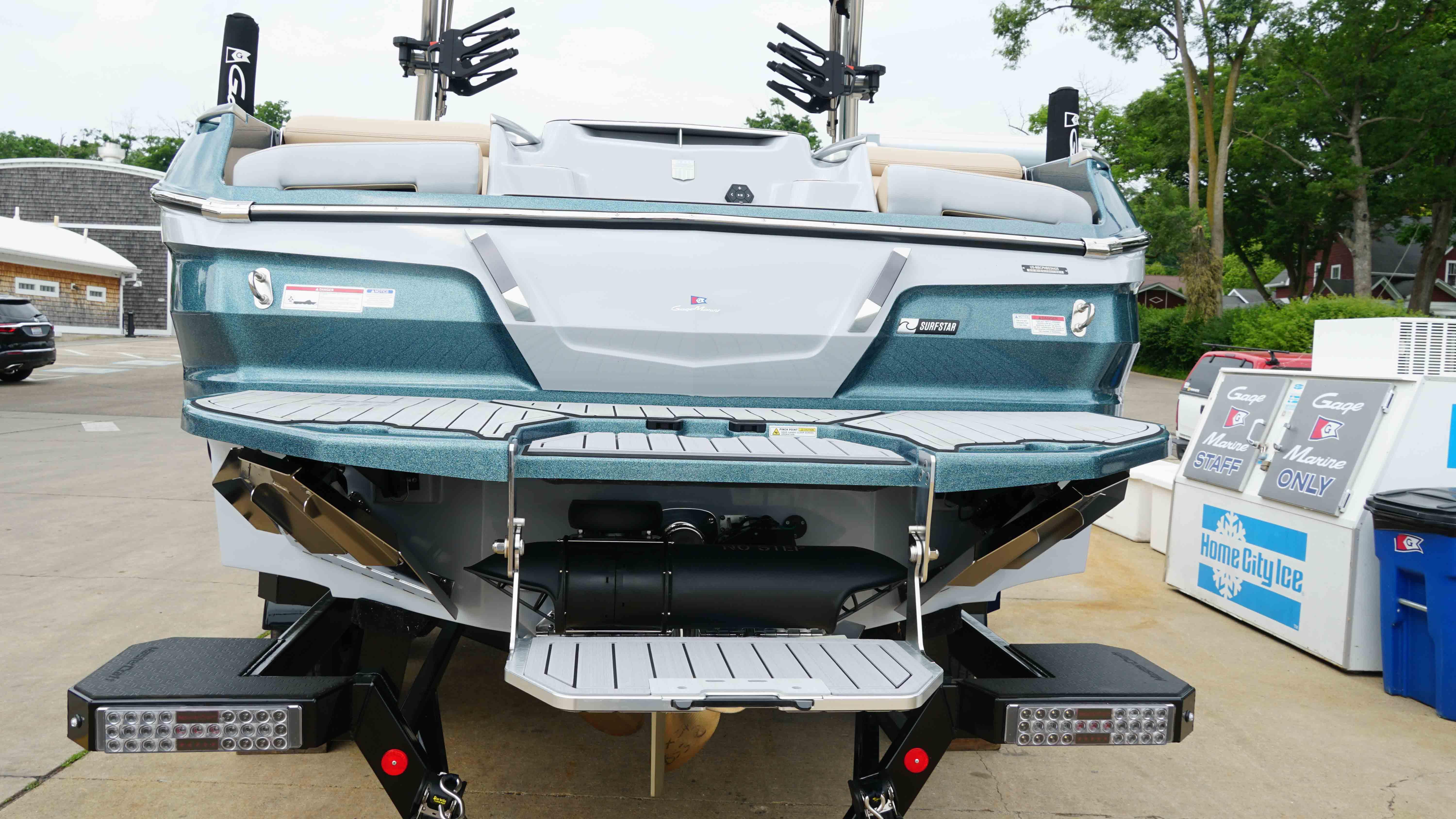 2025 MasterCraft X24 - 6