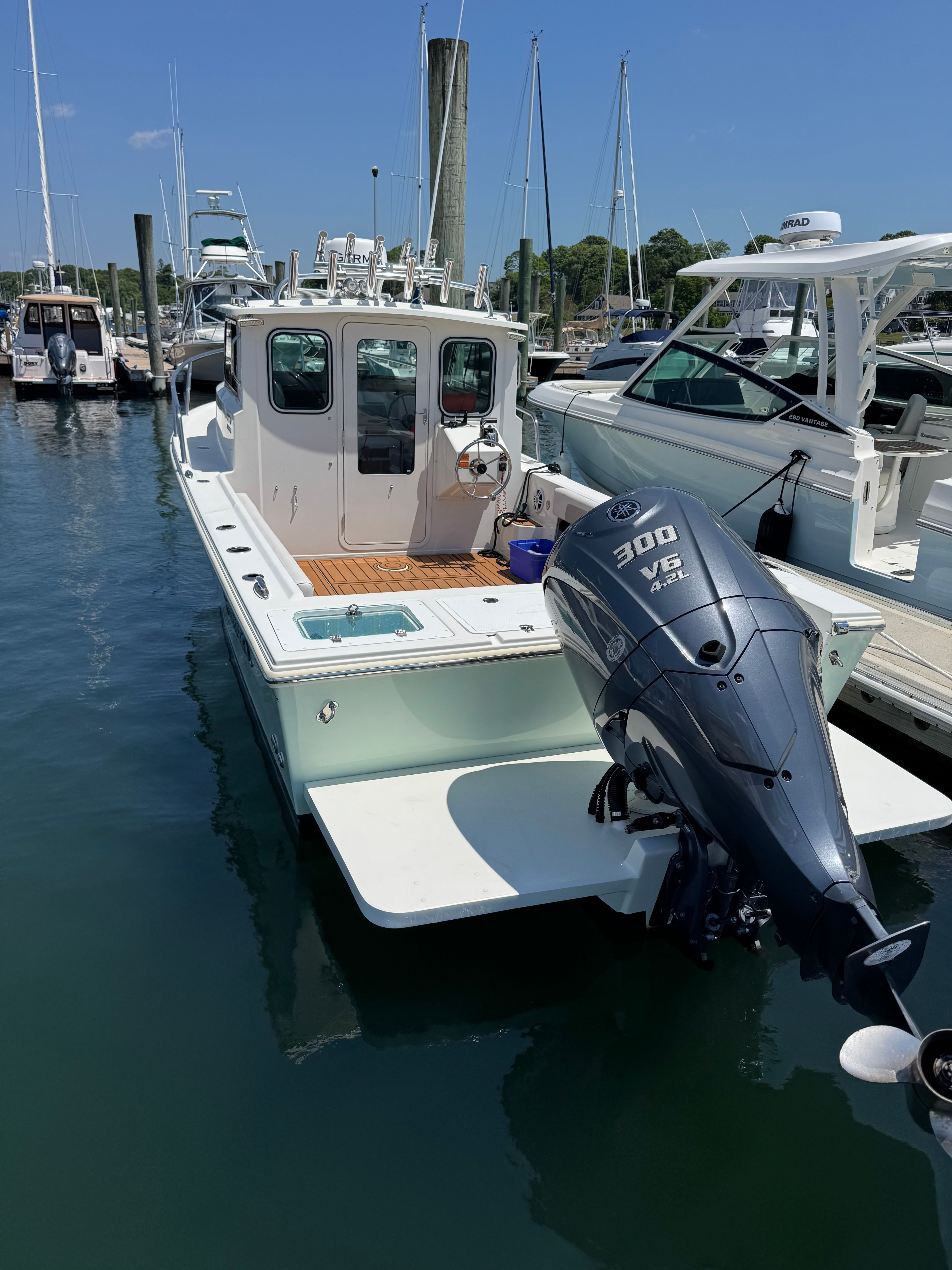 2021 Parker 2320 Sport Cabin - 2