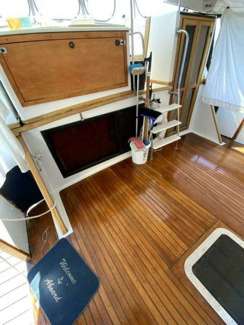 1987 President 41 Double Cabin Motor Yacht - Image 19