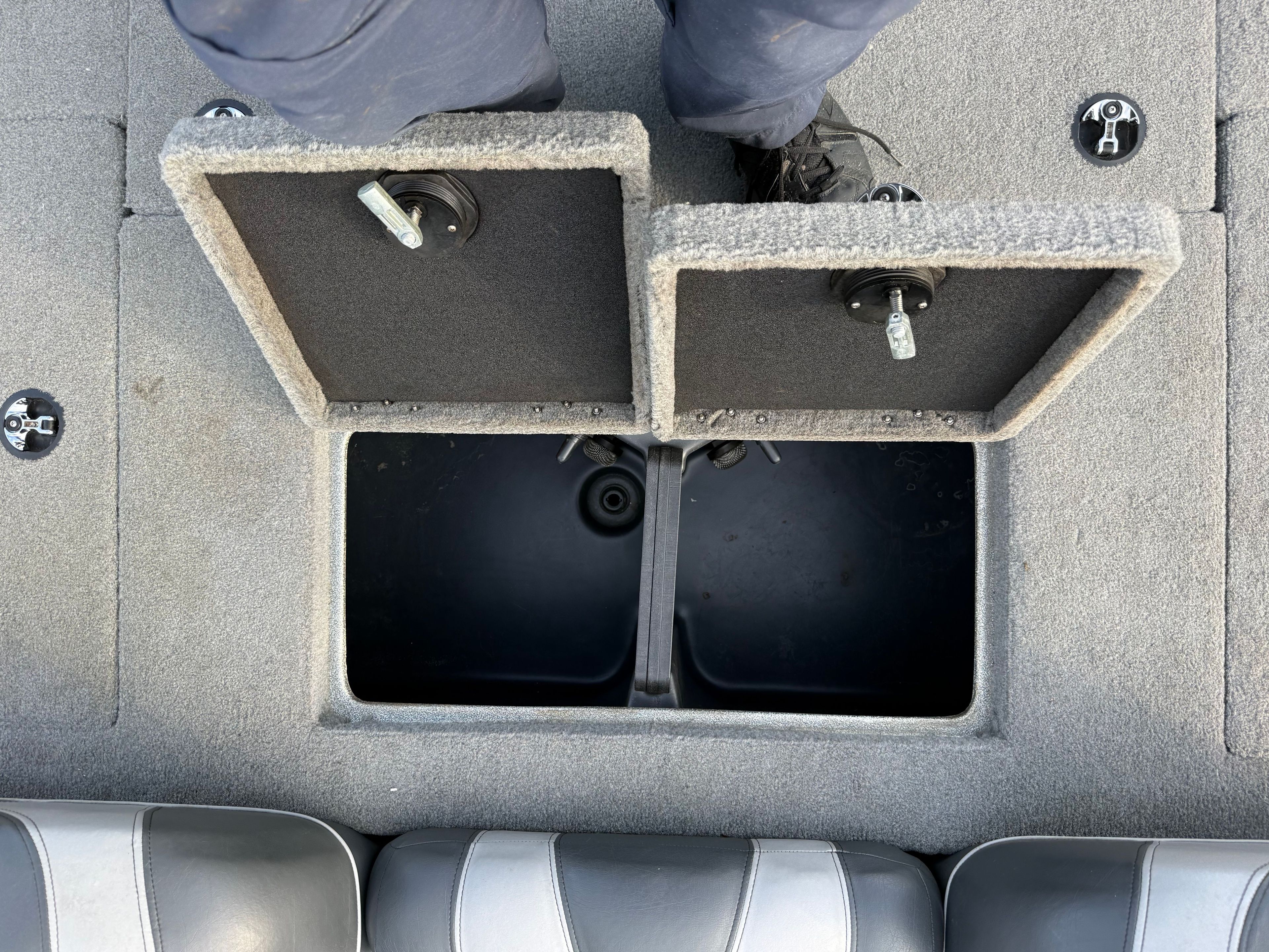 Open storage compartment in 2004 Nitro NX 898 DC boat.