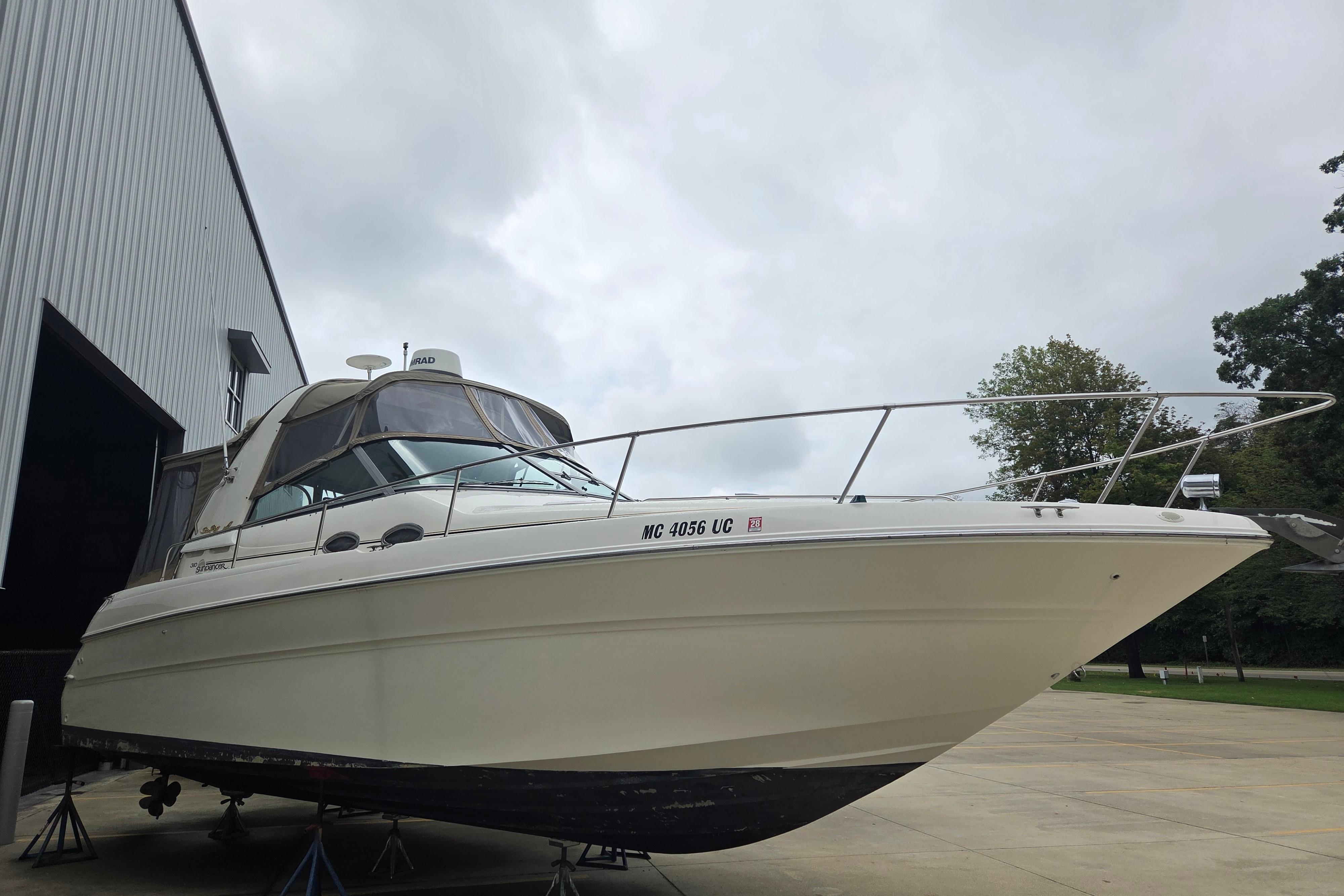 1998 Sea Ray Sundancer 310