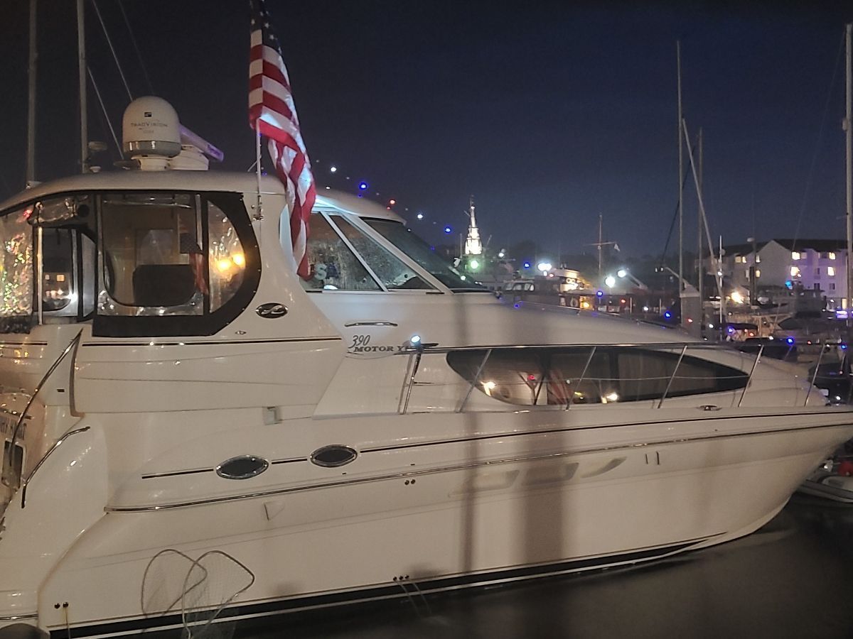 2005 Sea Ray 390 Motor Yacht - 4