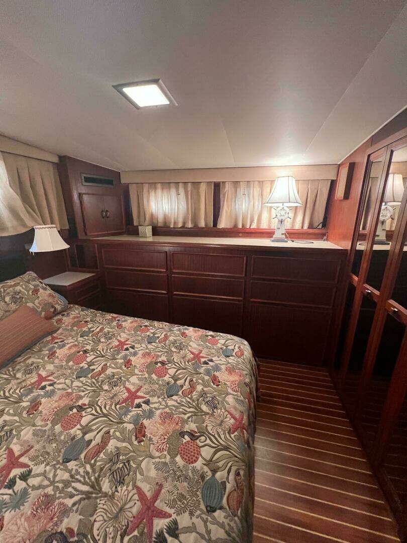 1984 Hatteras 61 CPMY - Image 72