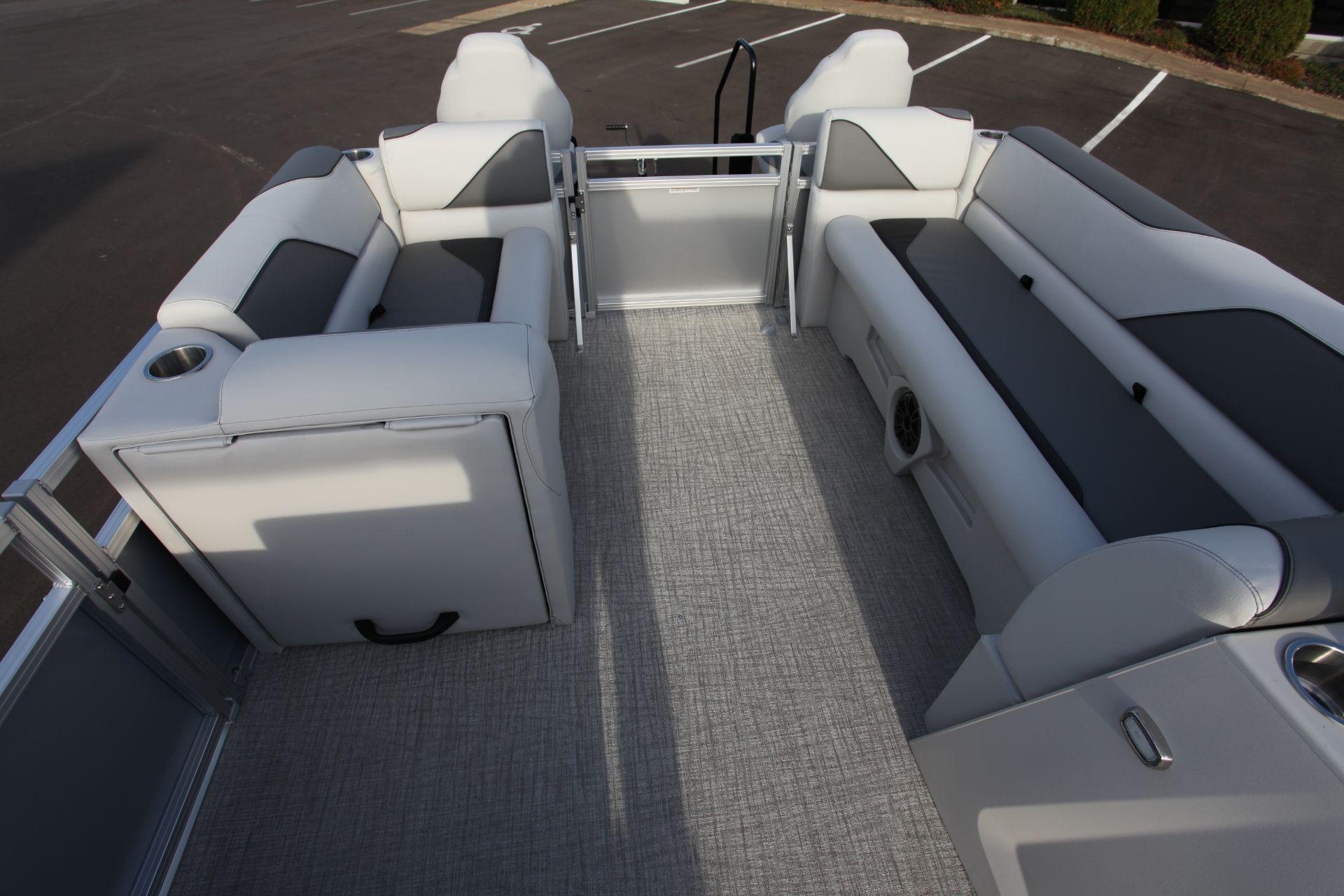 2024 Avalon Venture Fish N Cruise 23 ft. - 6