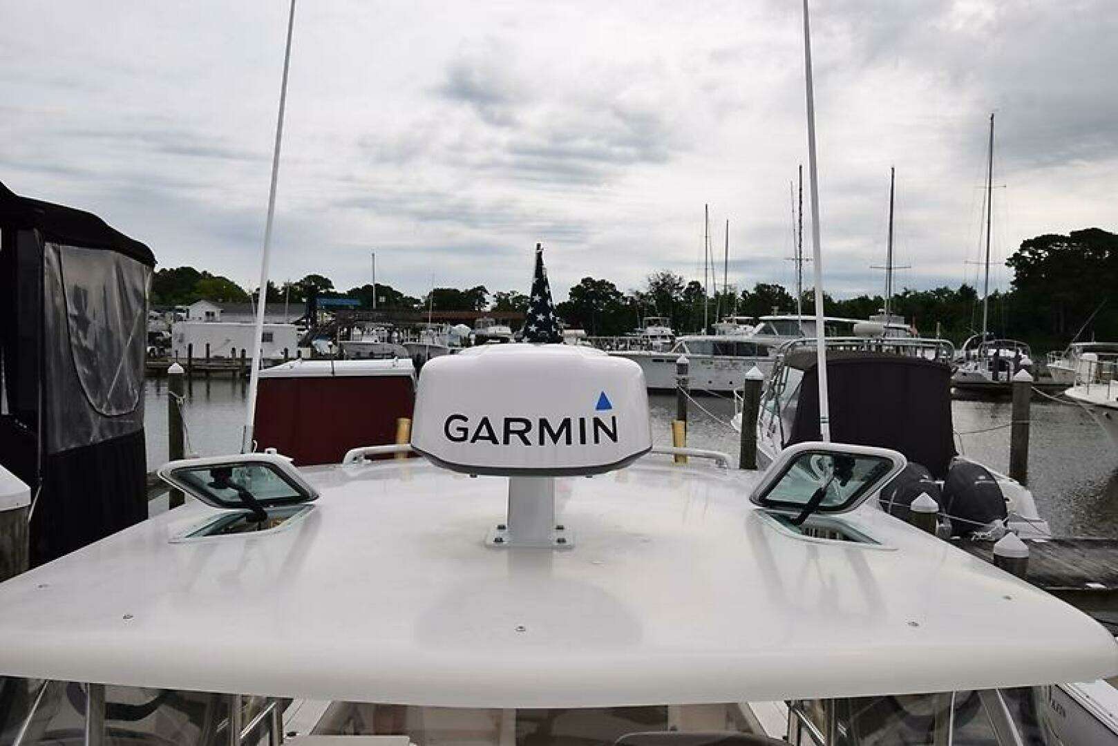 2003 Pursuit 3000 Express - Image 36