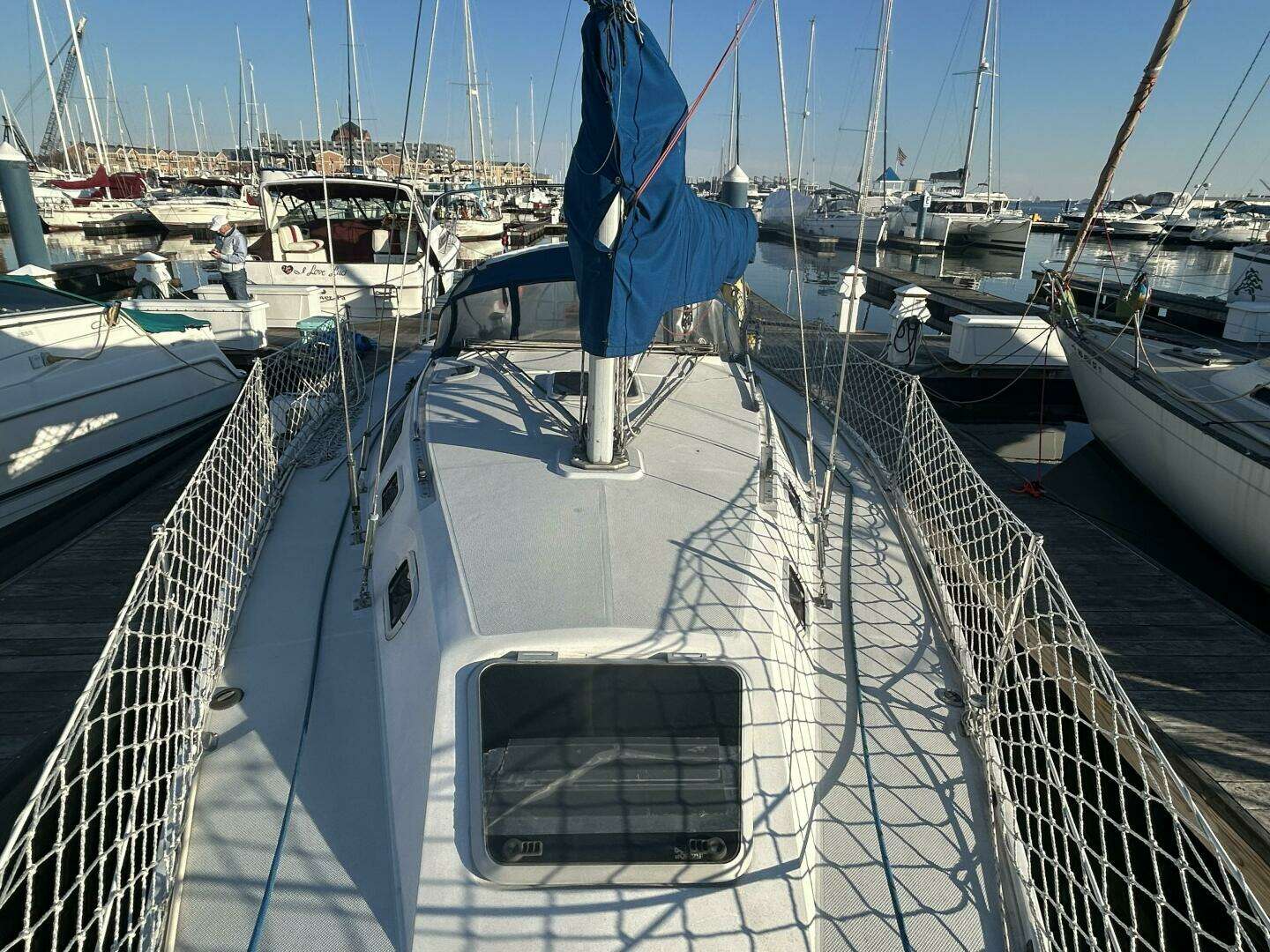 1995 Catalina 320 - Image 57