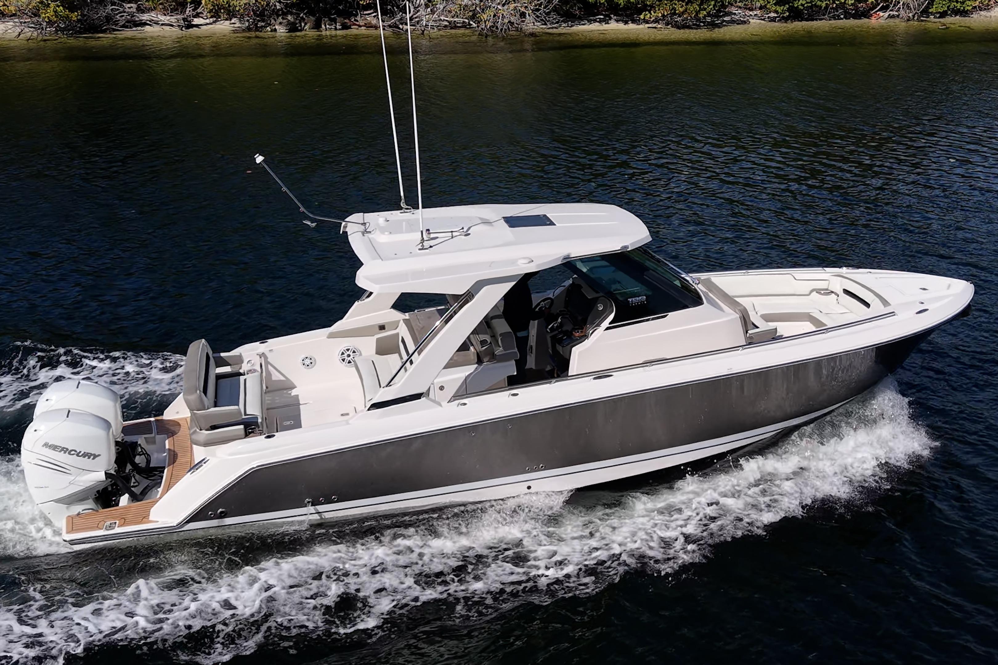 2023 Tiara Yachts 34 LS