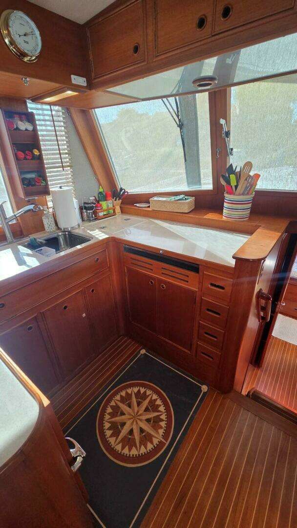 1997 Grand Banks 49 Classic - Image 33