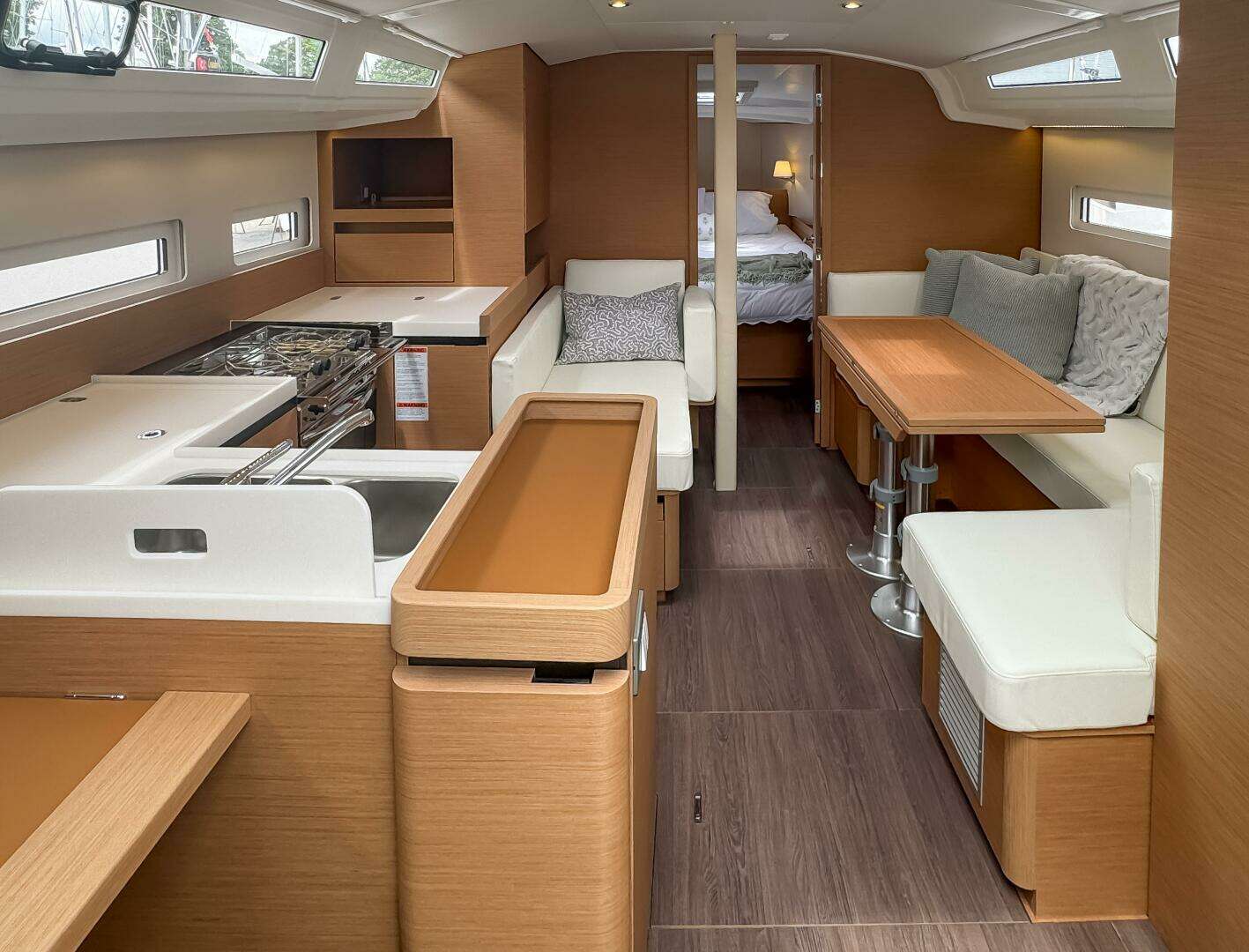 2024 Jeanneau Sun Odyssey 410 - Image 14