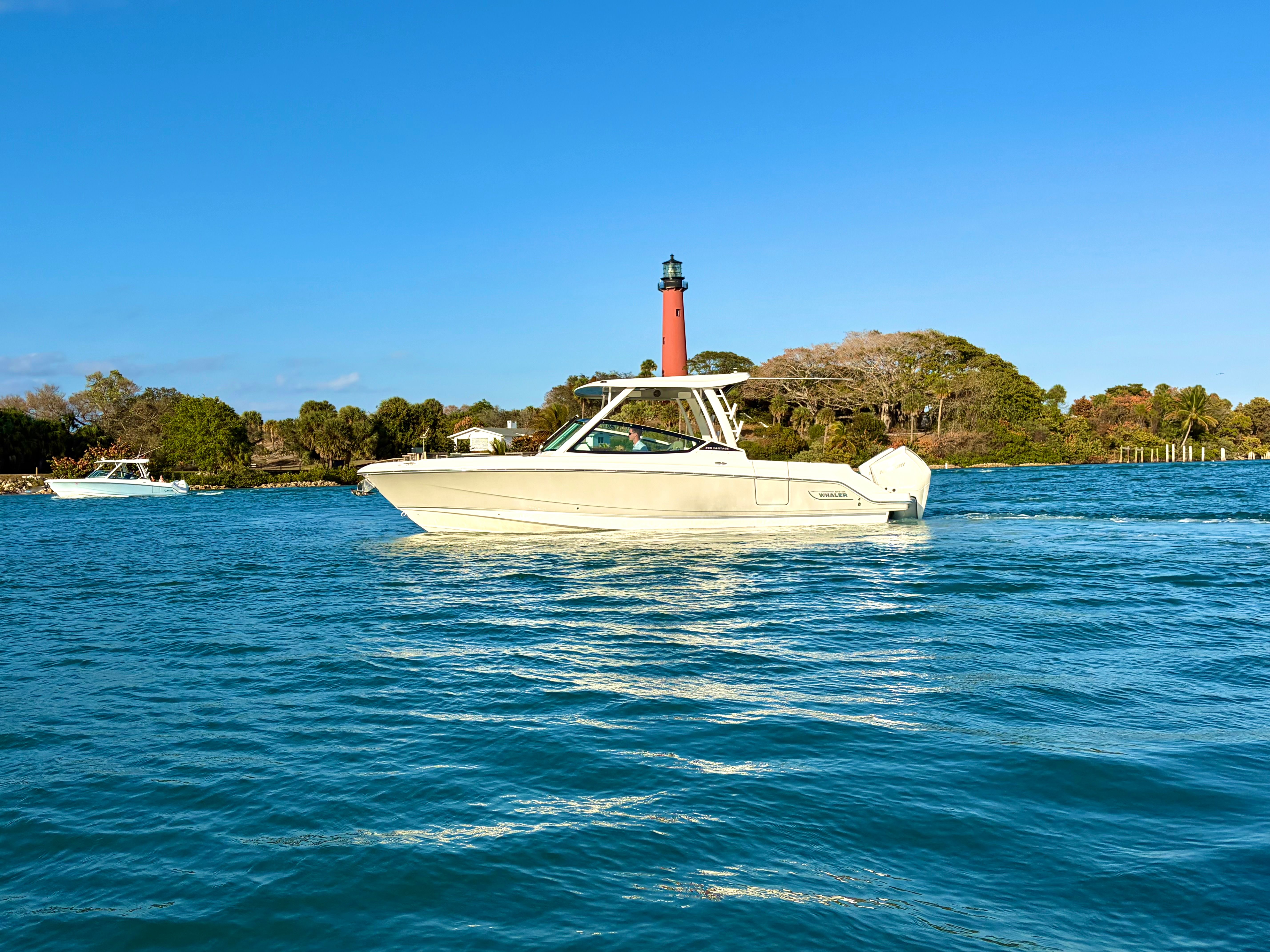 2026 Boston Whaler 280 Vantage