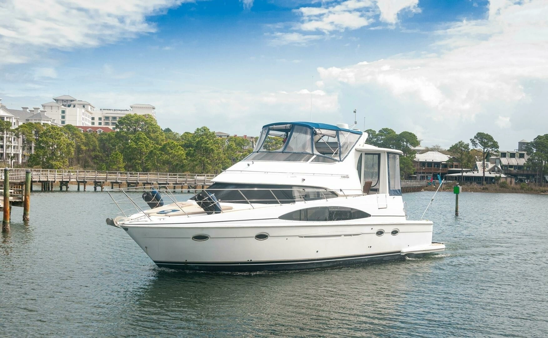 2002 Carver 444 Cockpit Motor Yacht - Image 35