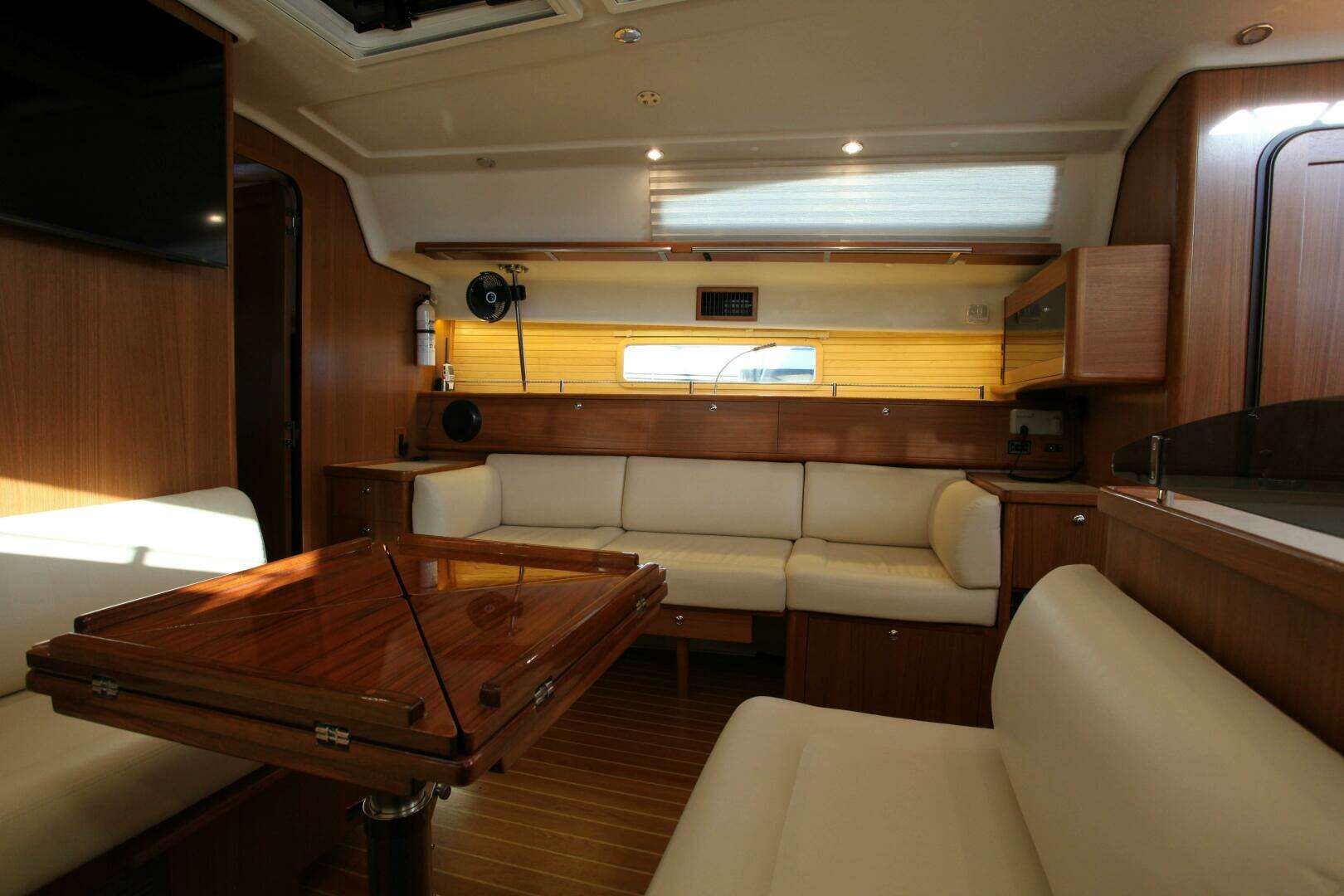 2025 Catalina 426 - Image 203