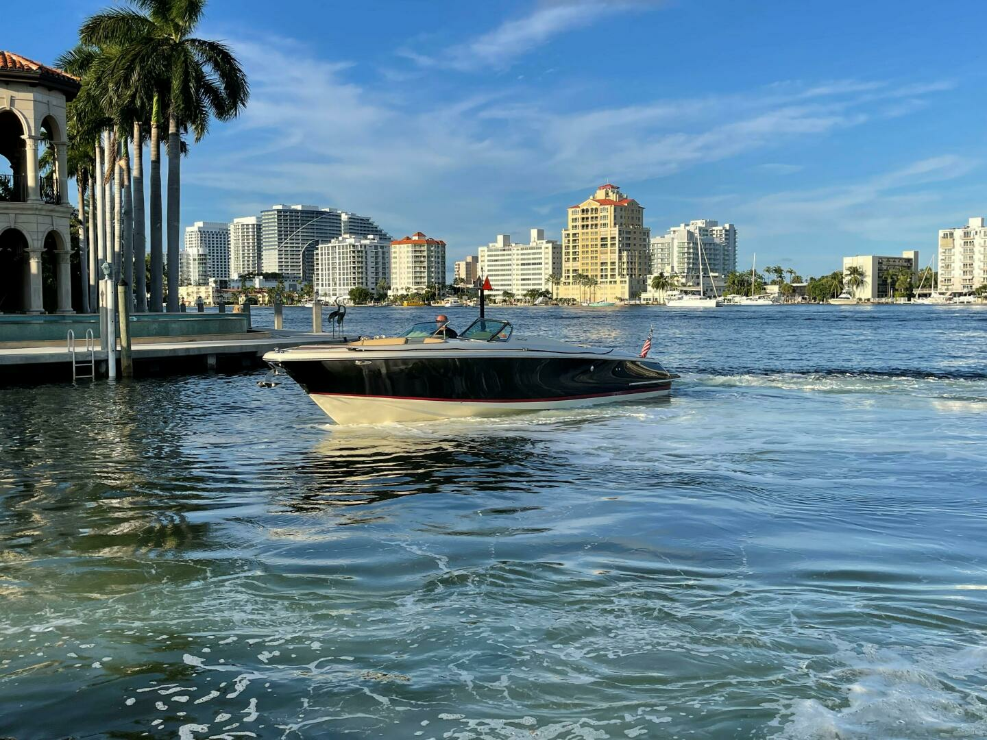 2015 Chris-Craft Launch 32RJ - Image 4