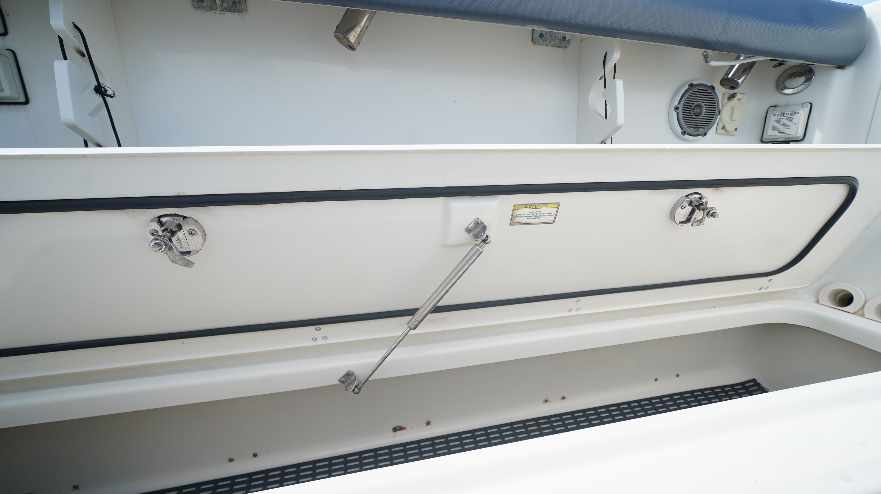 2013 Boston Whaler 350 Outrage - 78