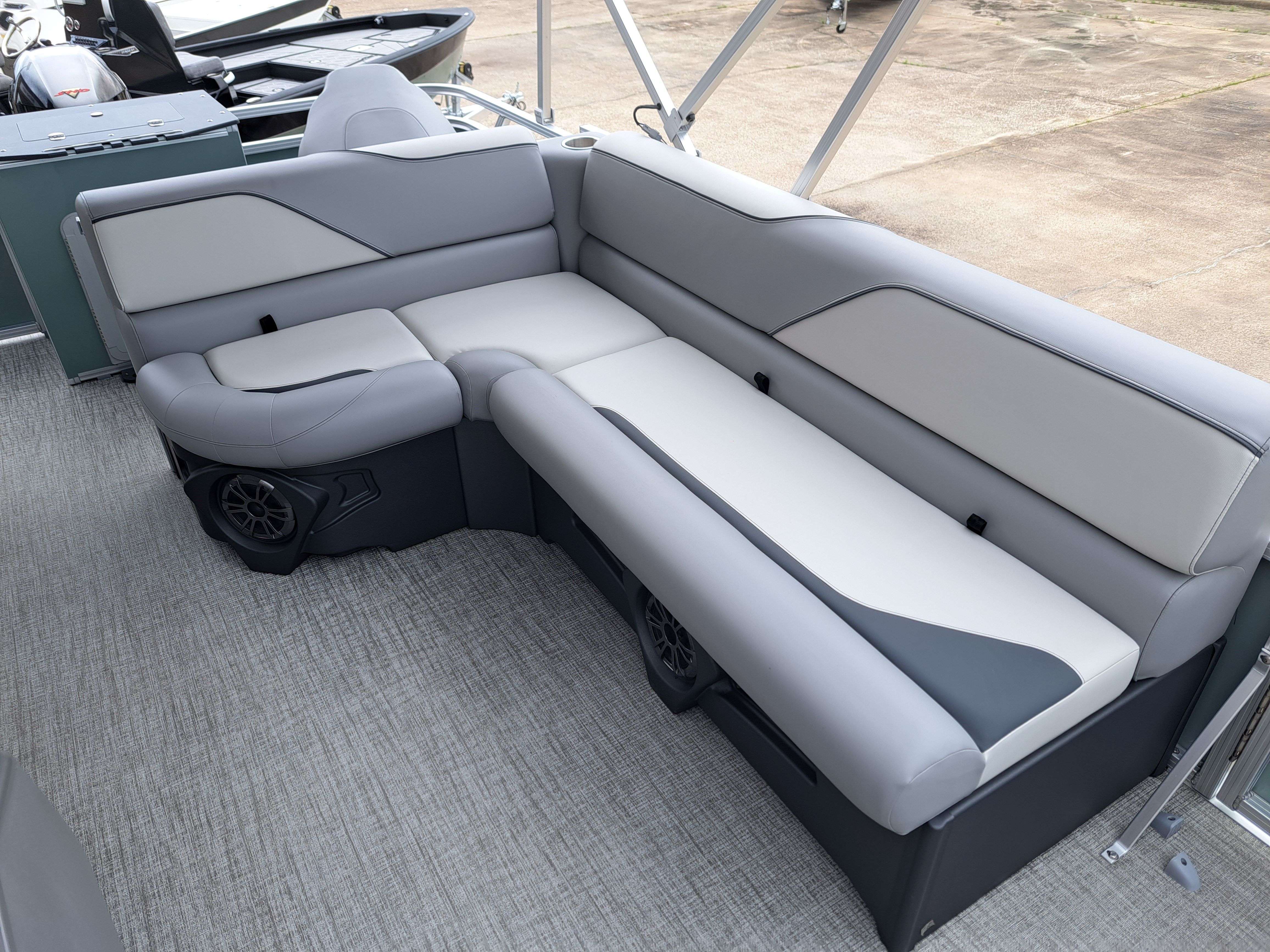 2026 Avalon Venture Quad Fish - 19' - 15