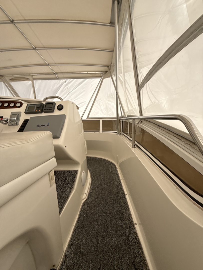 1999 Silverton 422 - Image 147