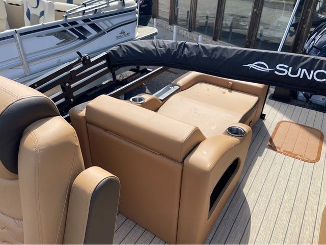 2026 SunCatcher Fusion 324SS - 10