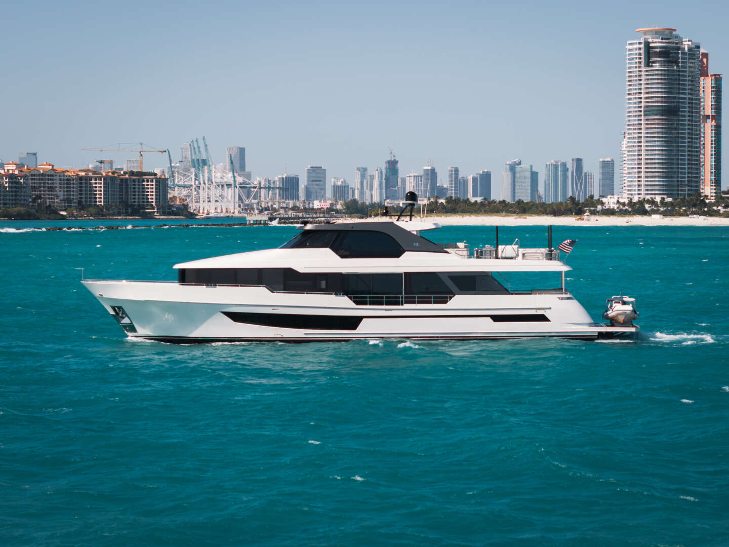 2024 Ocean Alexander 32L - Image 6