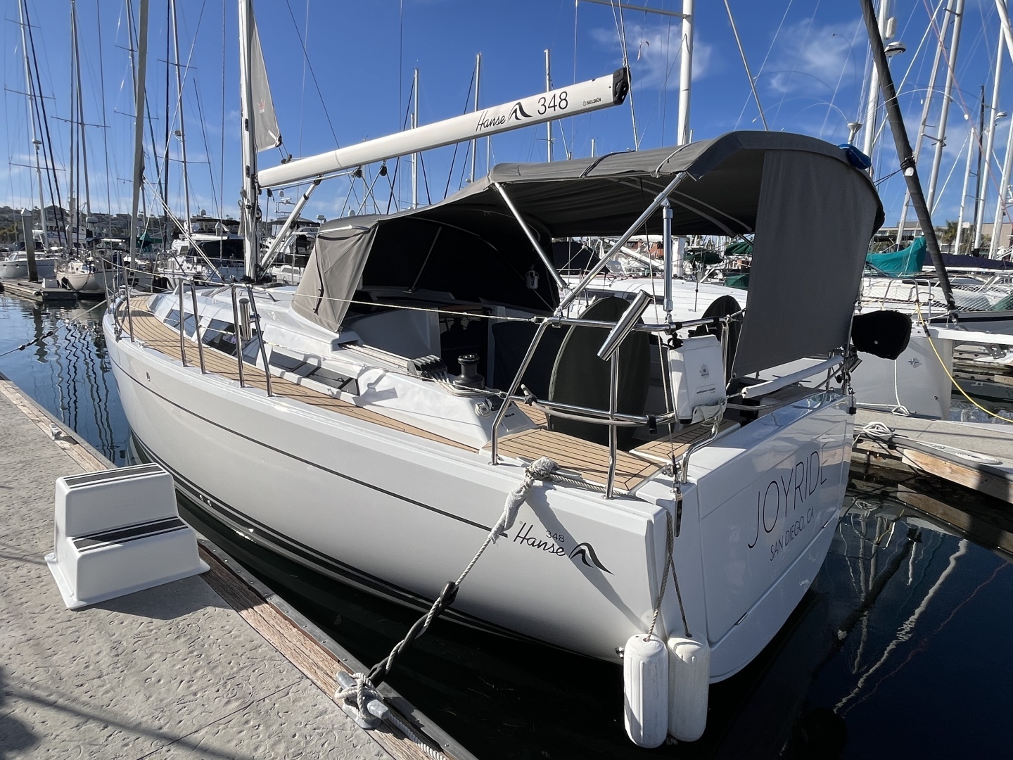 2021 Hanse 348 - Image 2