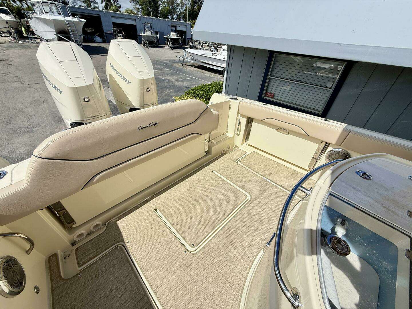 2026 Chris-Craft 31 Catalina - Image 6