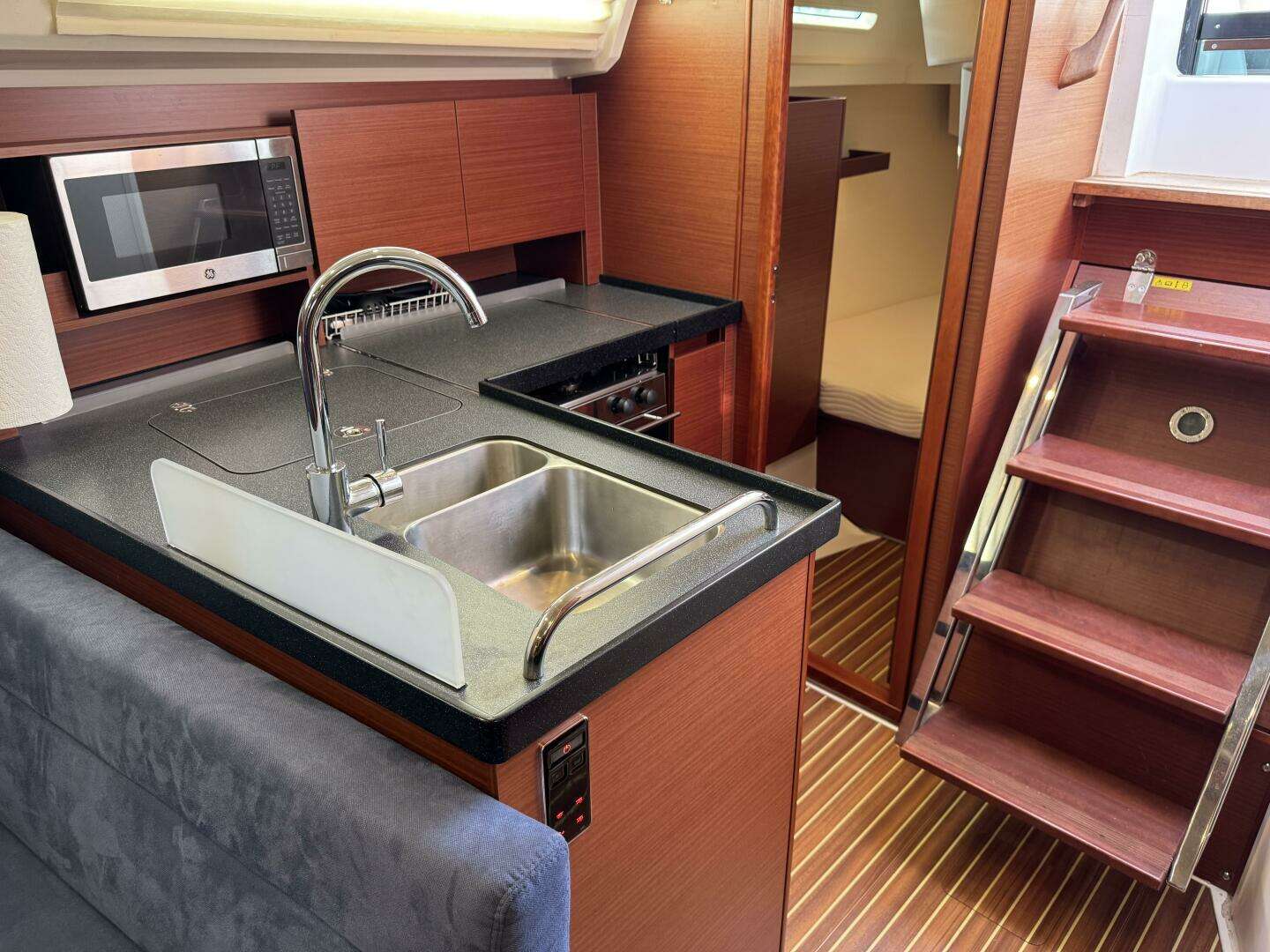 2018 Hanse 348 - Image 42