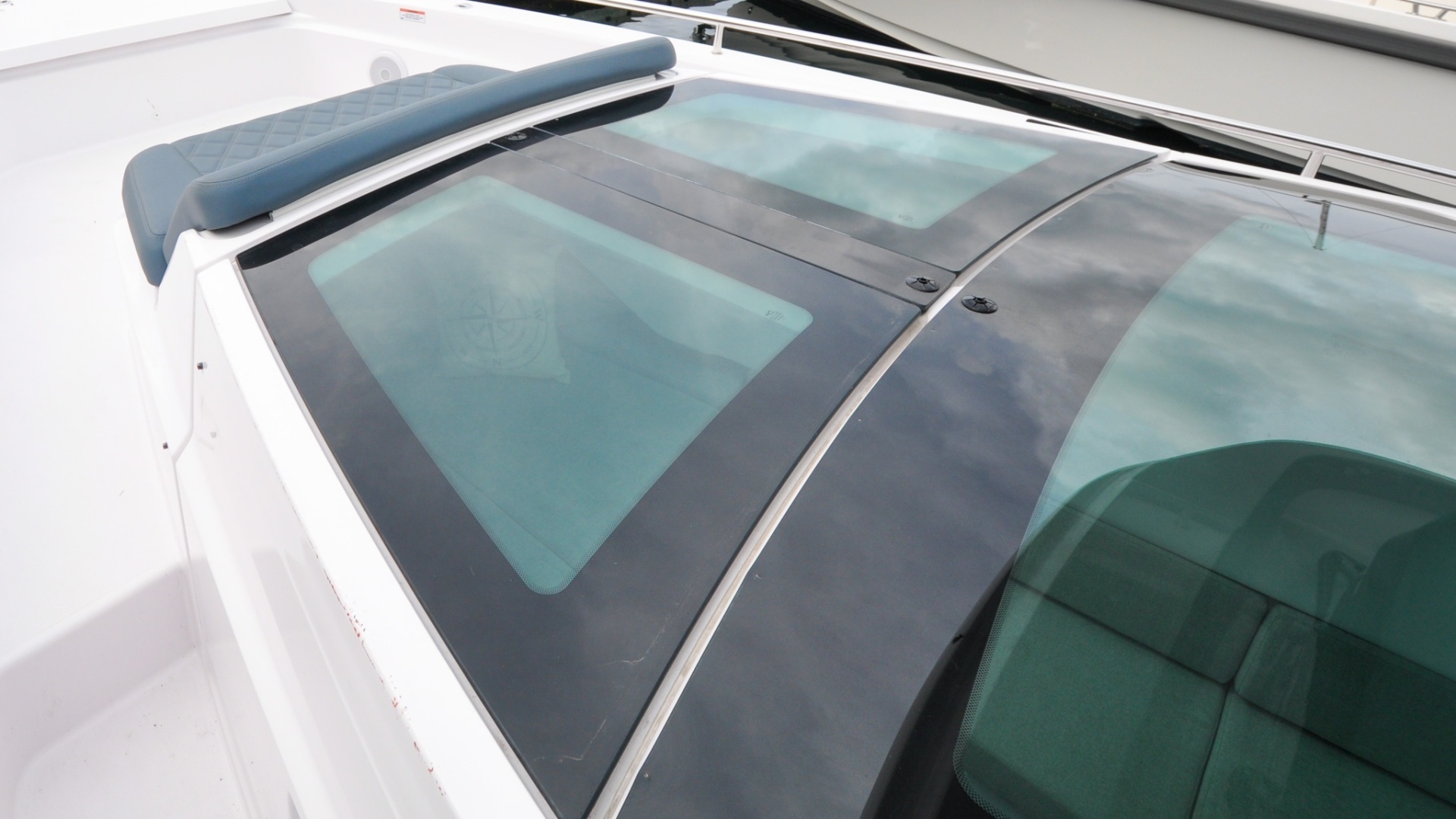 2022 Axopar 37XC - Image 19