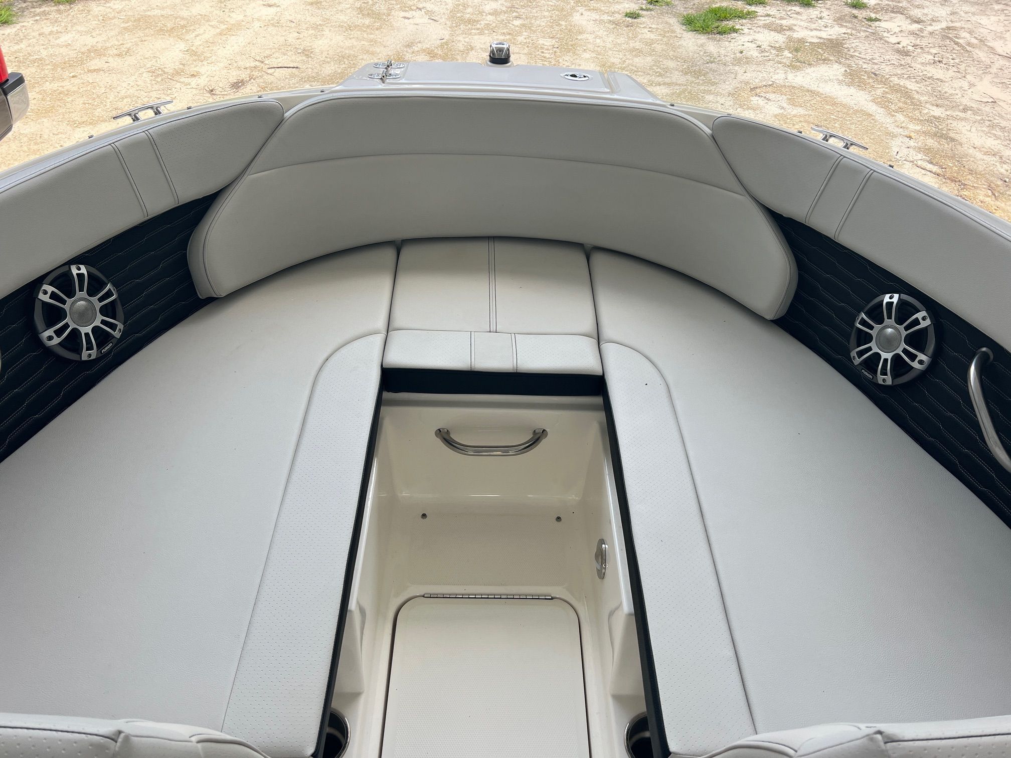 2023 Sea Ray SPX 230 - 11
