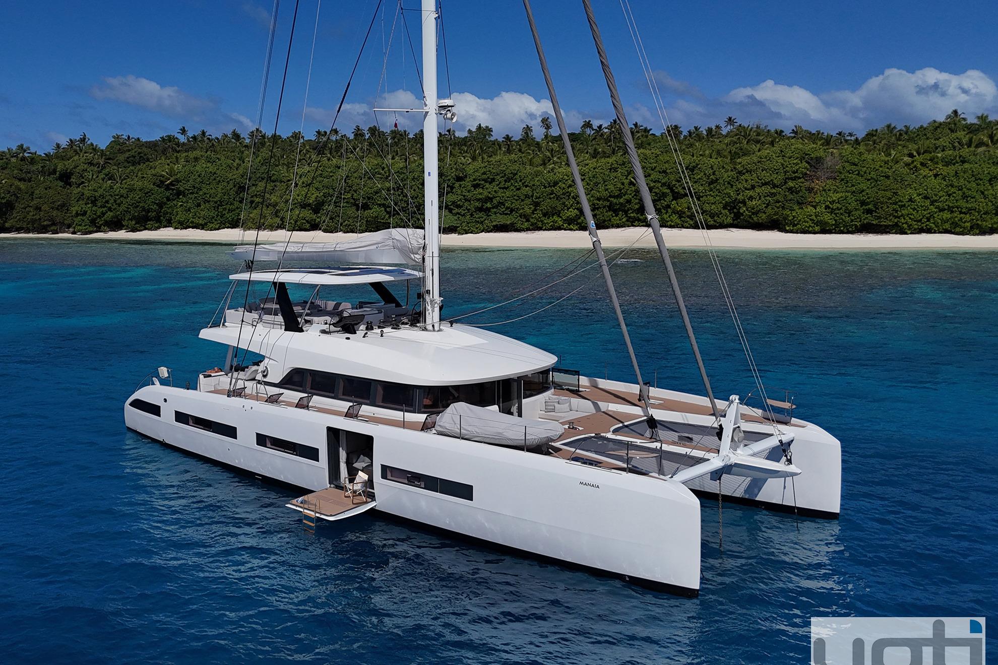 2023 Lagoon SEVENTY 7