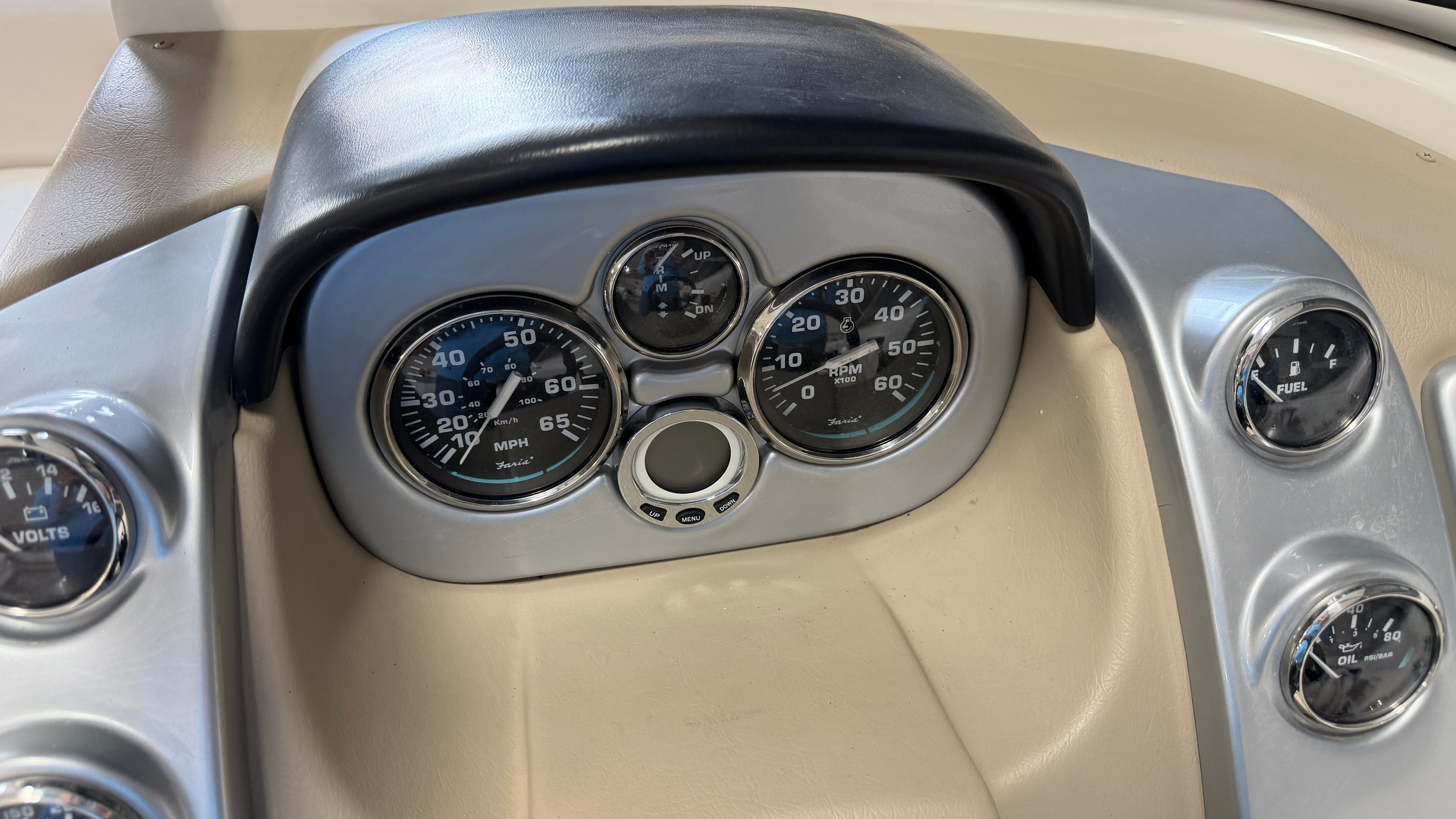 2006 Larson LXI228 - 57