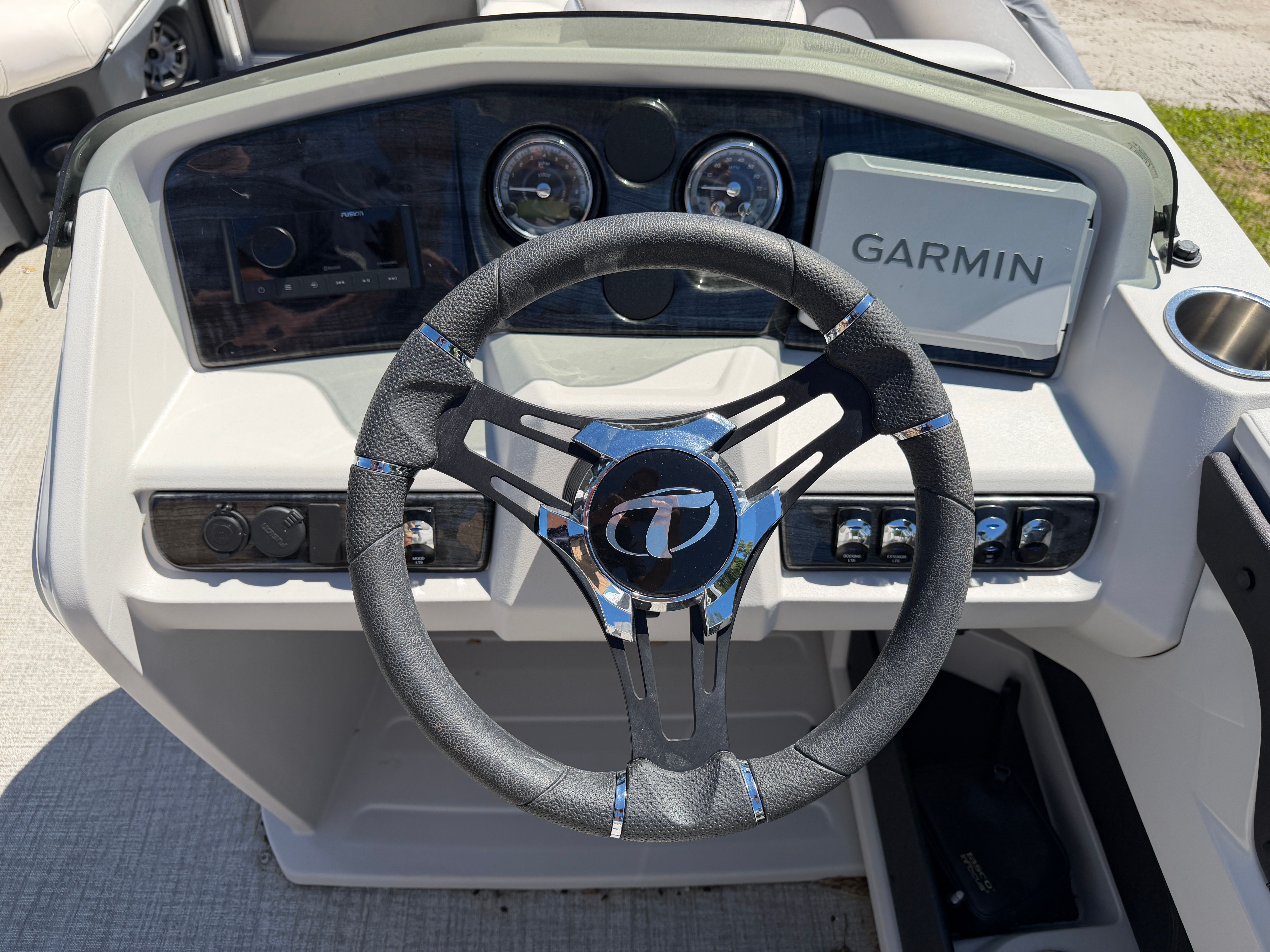 2024 Tahoe Pontoon LTZ 2385 Quad Lounger - 18